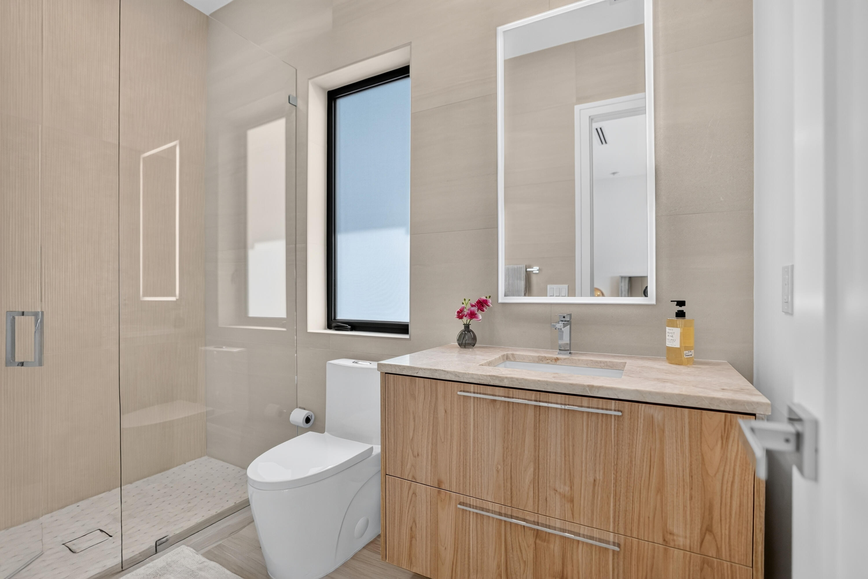 237 NE 11th, Delray Beach FL 33444