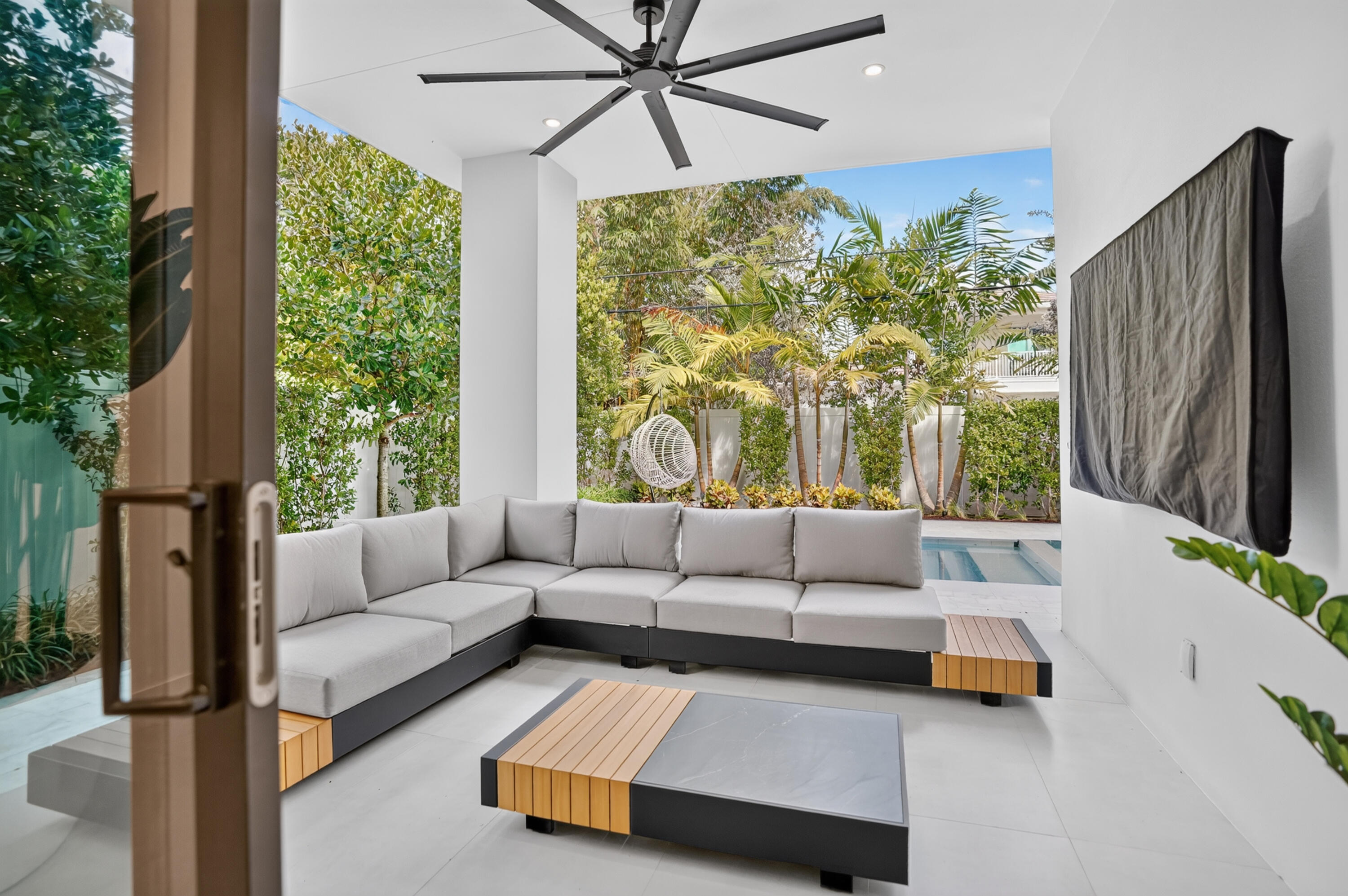 237 NE 11th, Delray Beach FL 33444