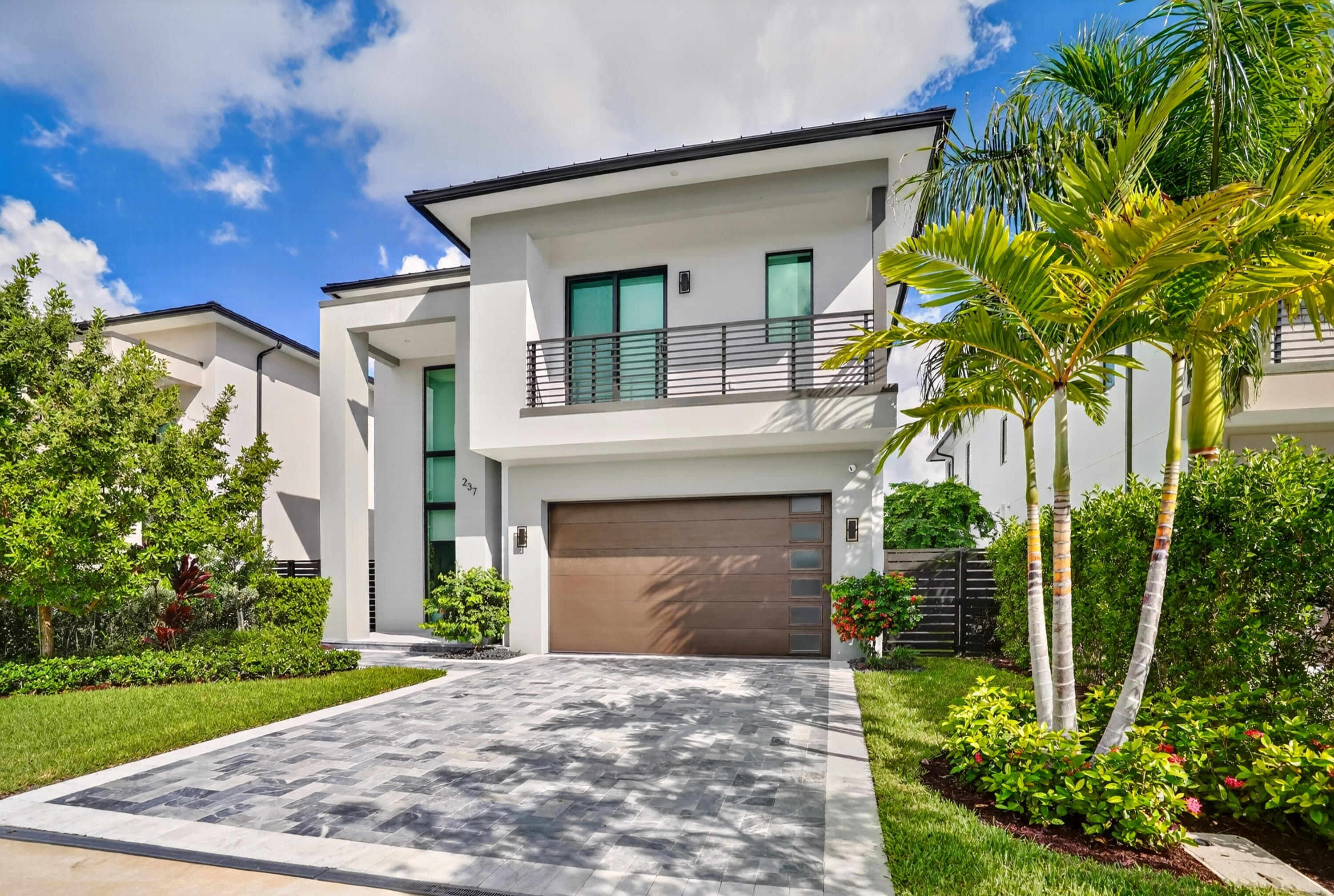 237 NE 11th, Delray Beach FL 33444