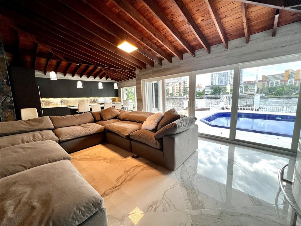 720 NE 28TH, Pompano Beach FL 33062