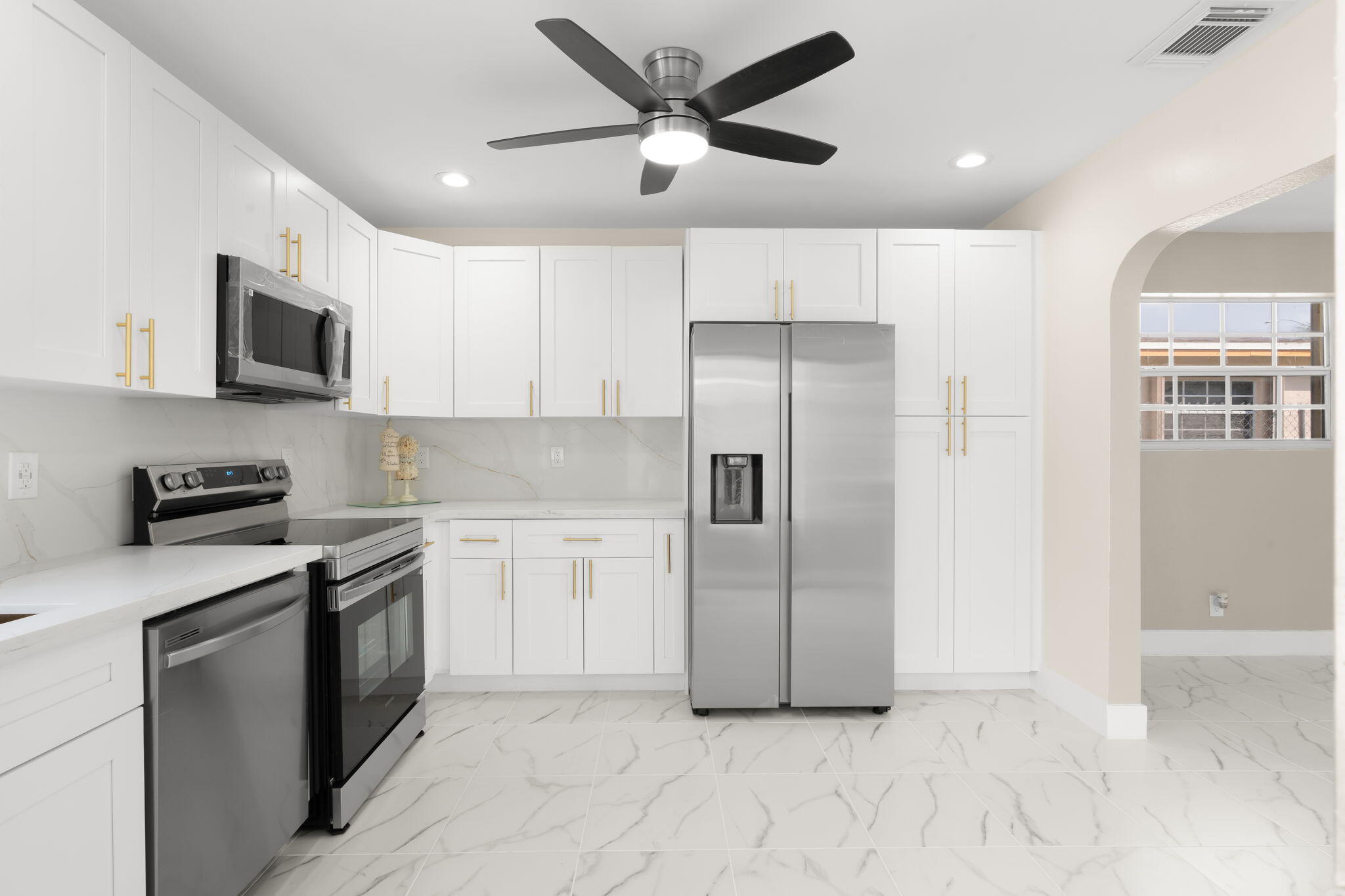 3921 NW 35th, Lauderdale Lakes FL 33309