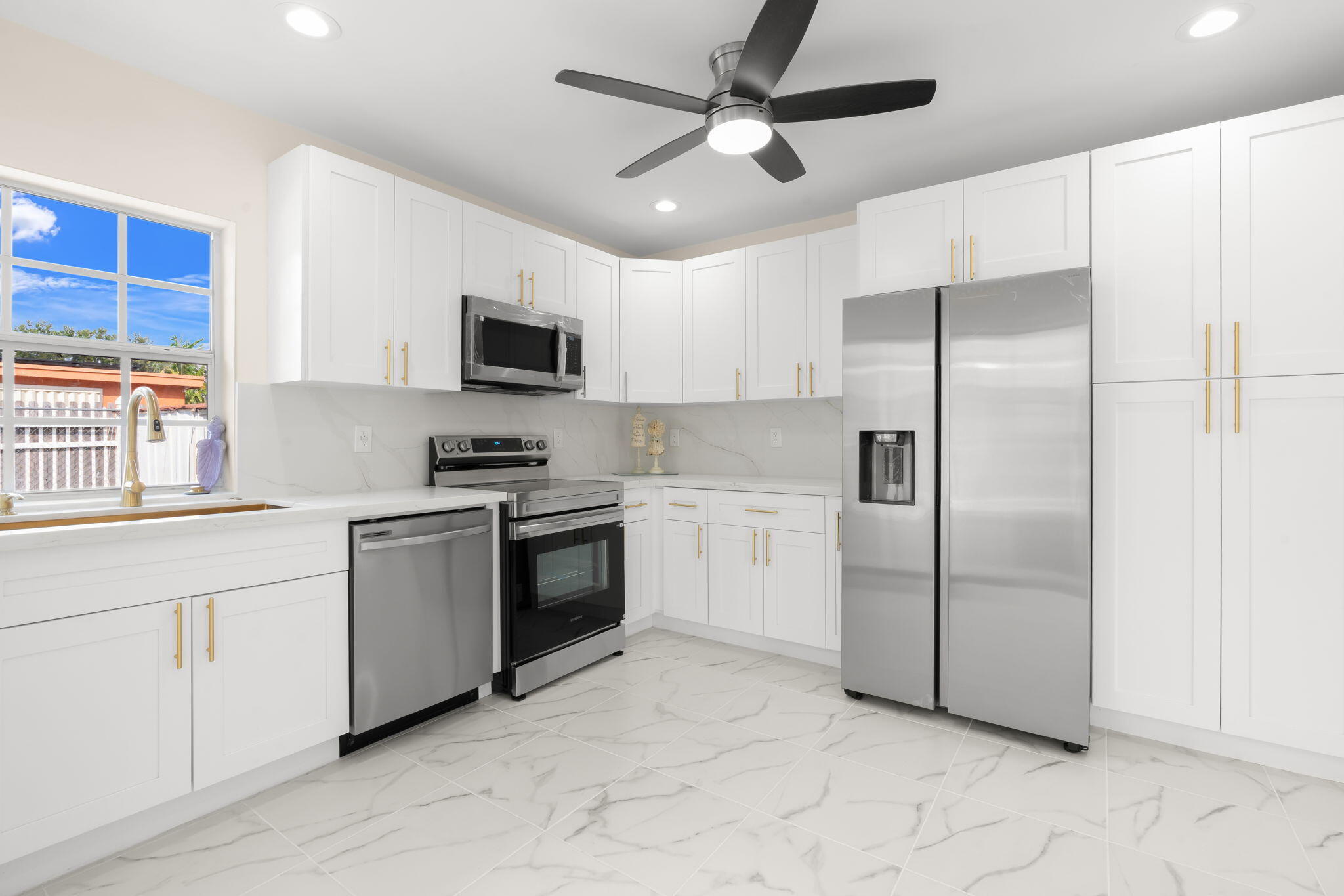 3921 NW 35th, Lauderdale Lakes FL 33309