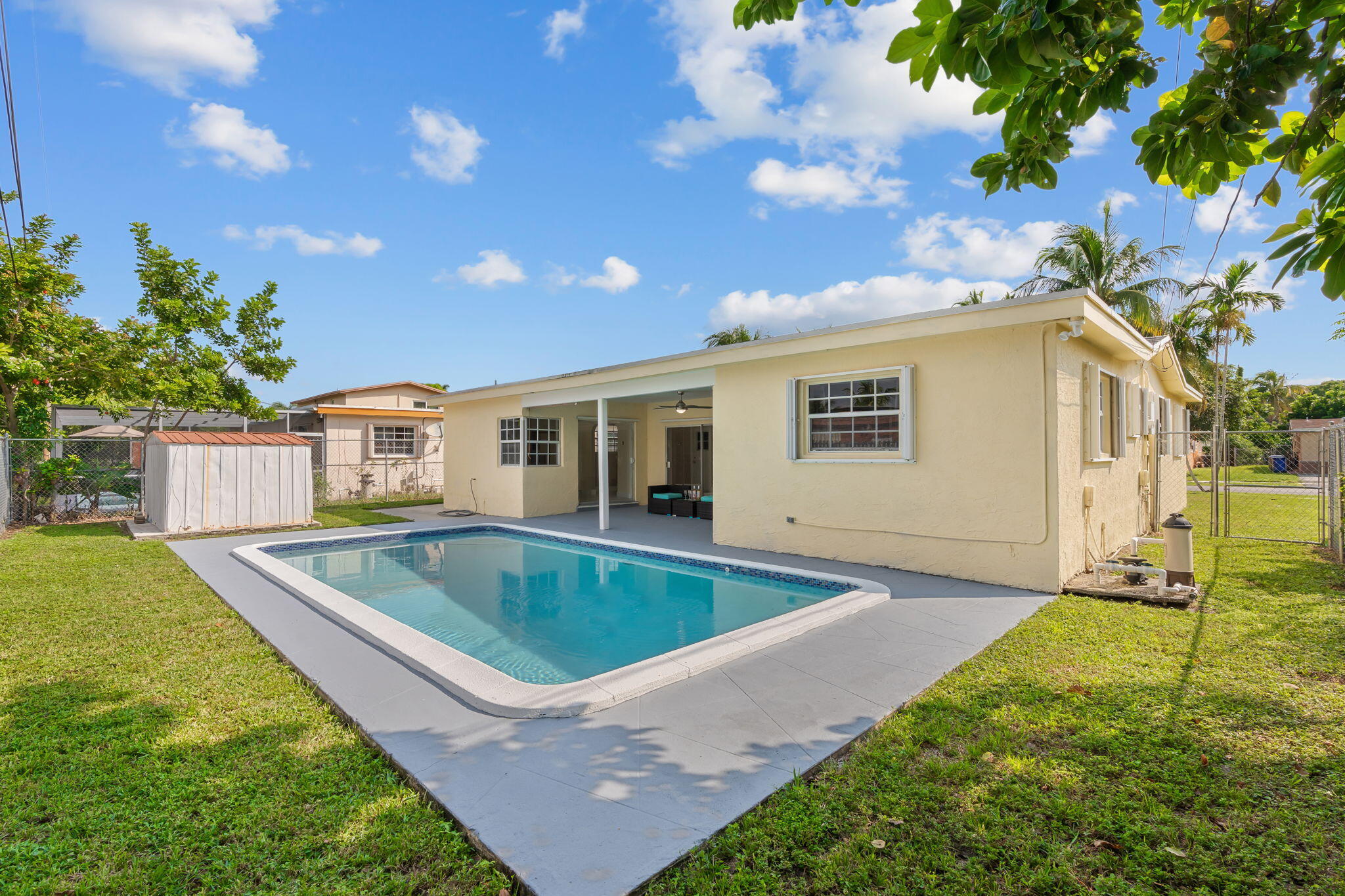 3921 NW 35th, Lauderdale Lakes FL 33309