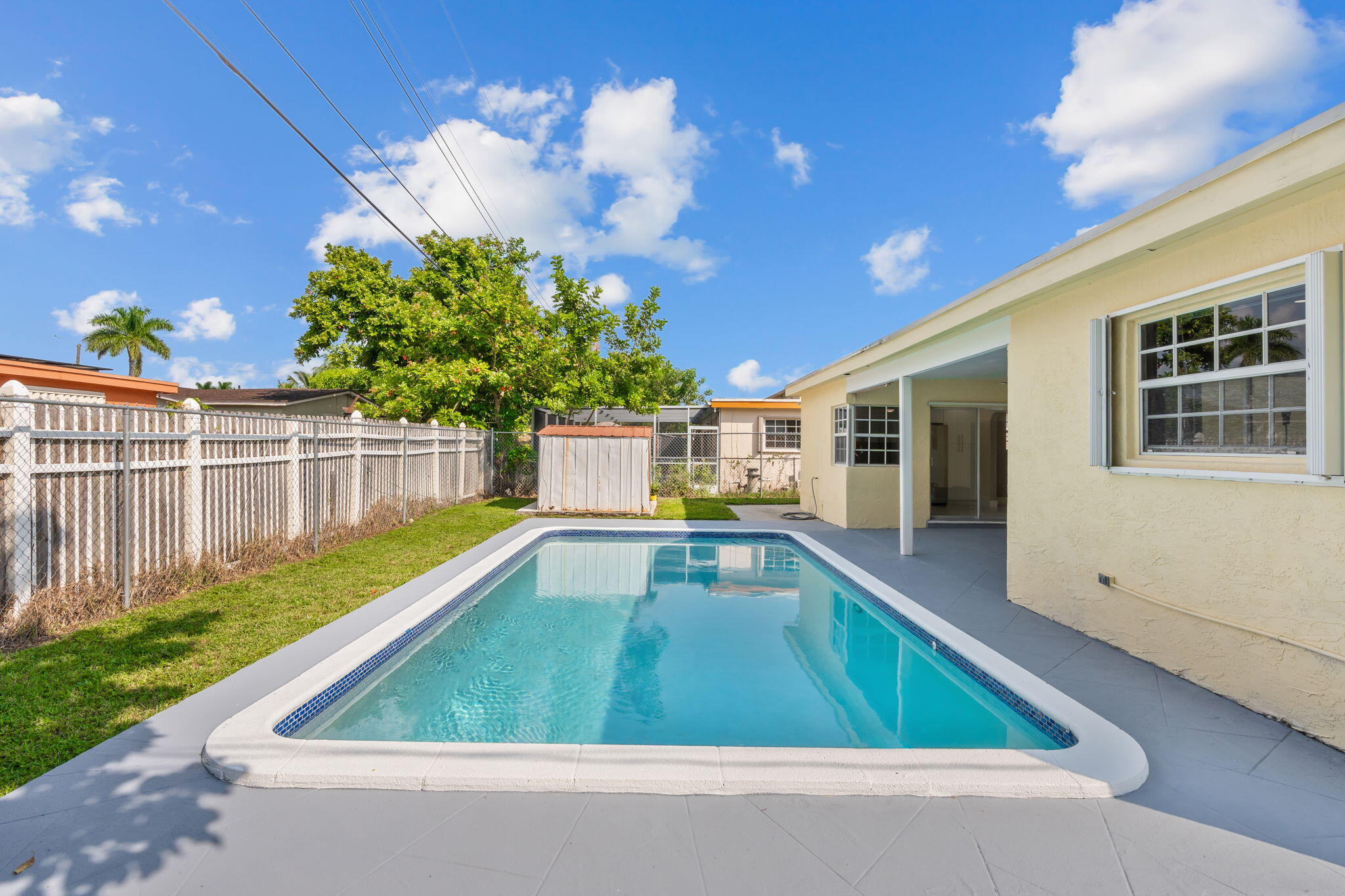 3921 NW 35th, Lauderdale Lakes FL 33309