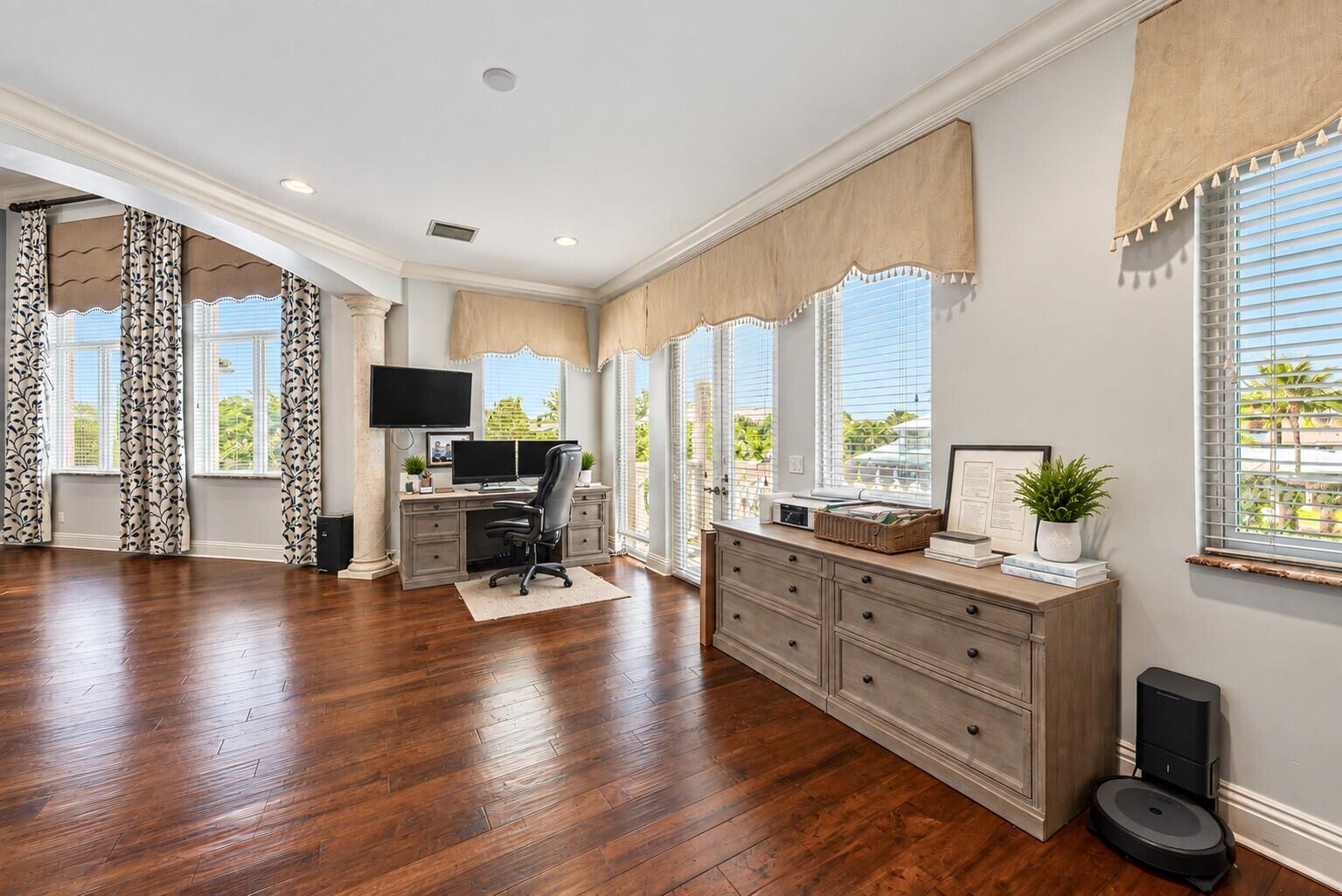 2311 NE 35TH, Lighthouse Point FL 33064