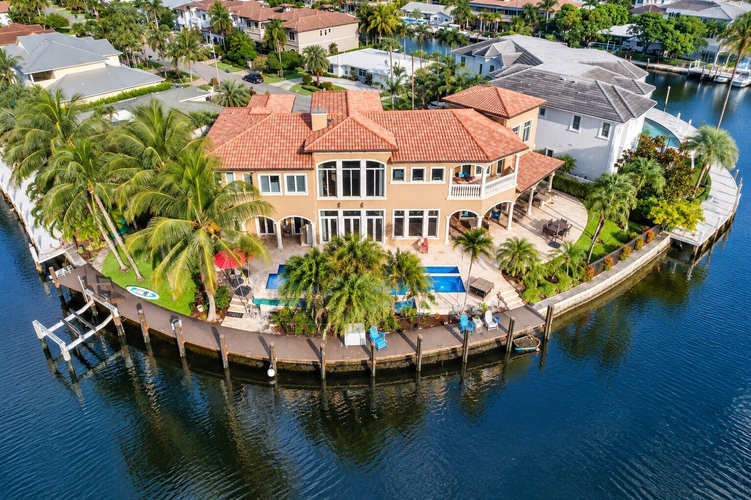 2311 NE 35TH, Lighthouse Point FL 33064