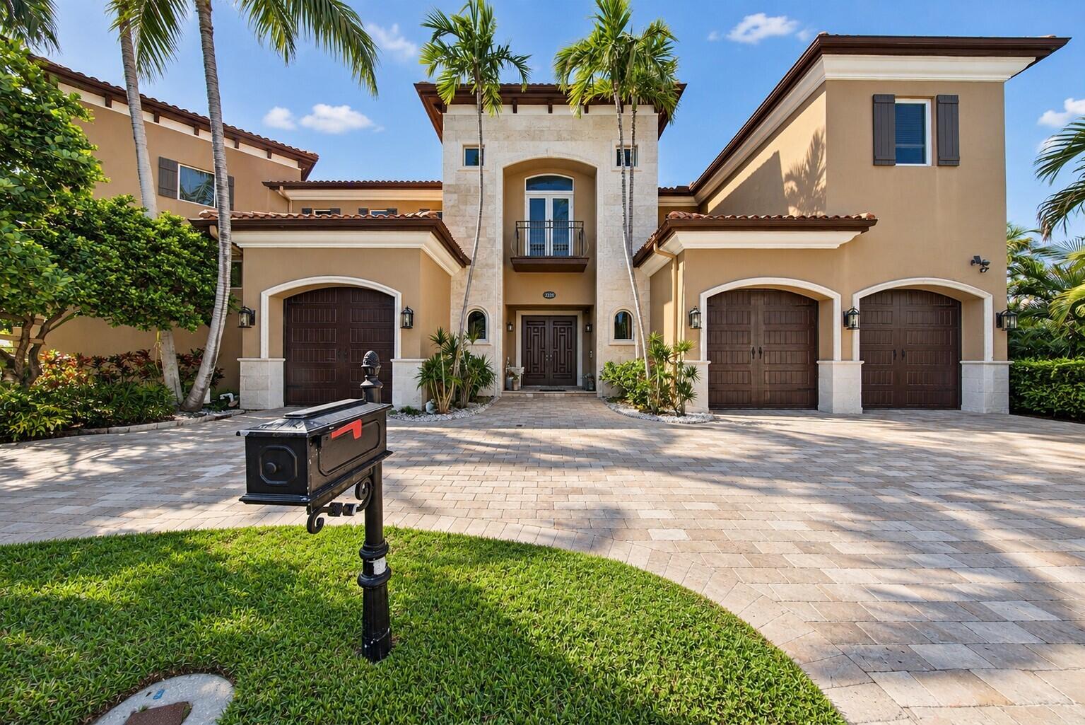 2311 NE 35TH, Lighthouse Point FL 33064