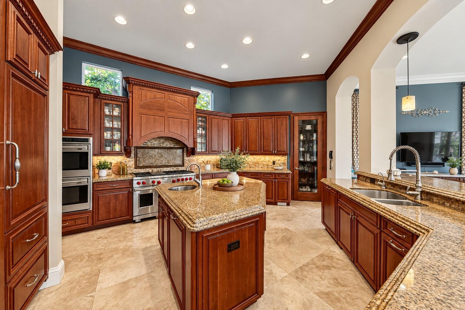 2311 NE 35TH, Lighthouse Point FL 33064