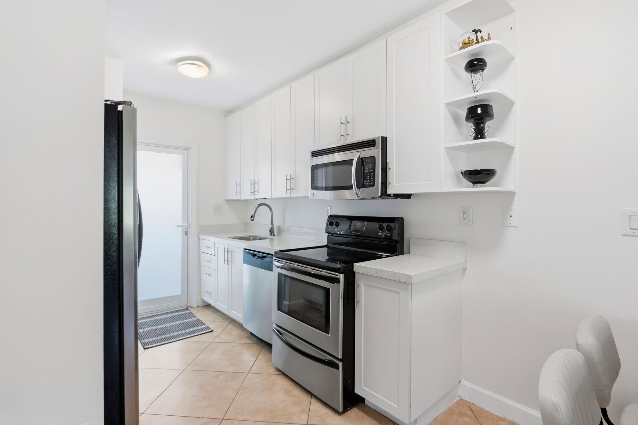 3250 NE 28TH #104, Fort Lauderdale FL 33308