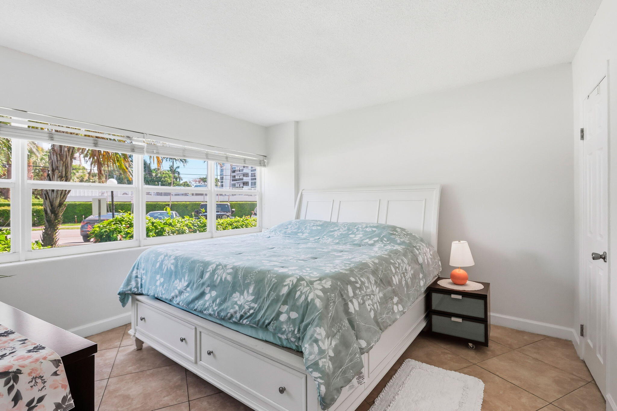 3250 NE 28TH #104, Fort Lauderdale FL 33308