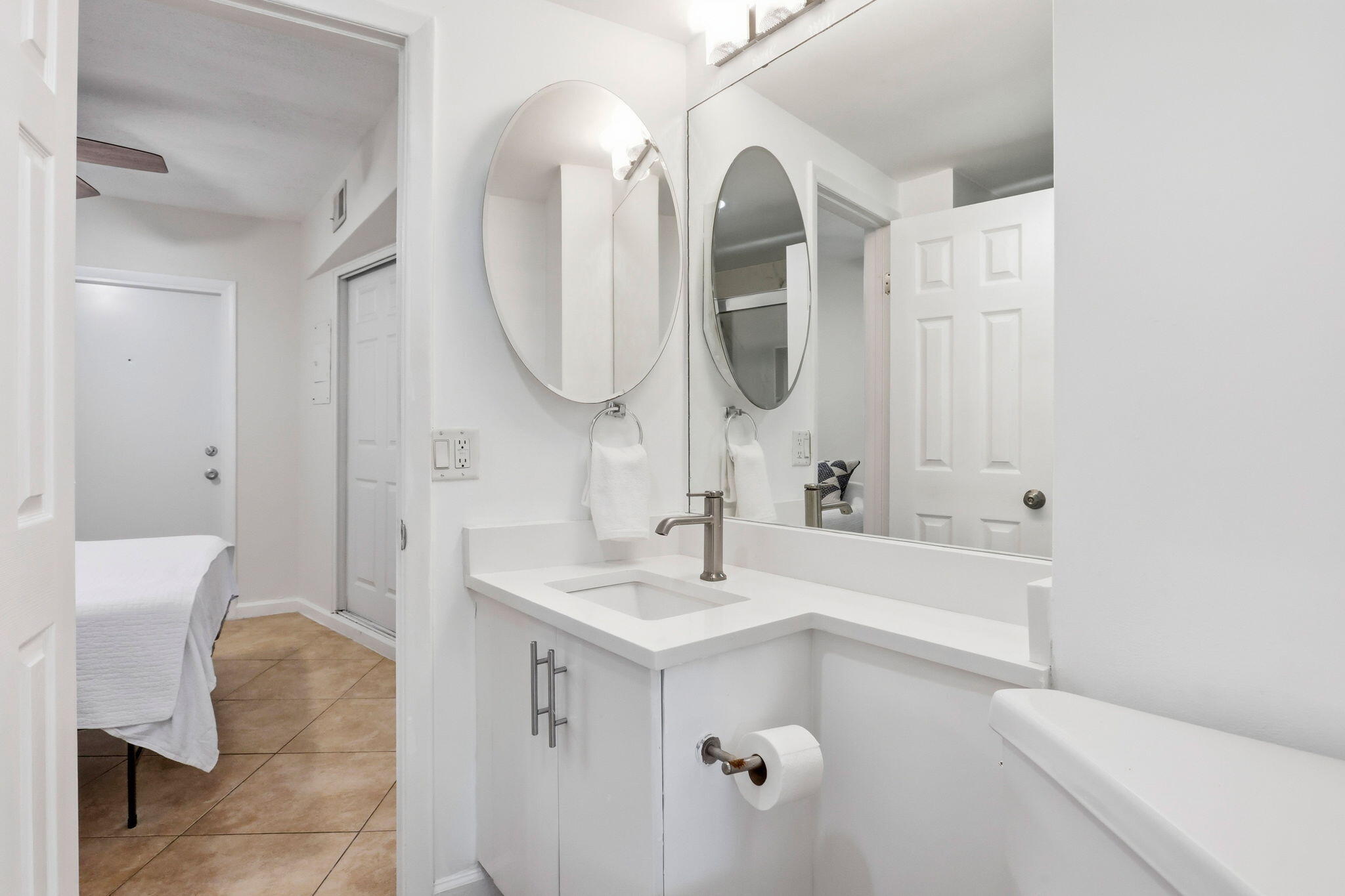 3250 NE 28TH #104, Fort Lauderdale FL 33308