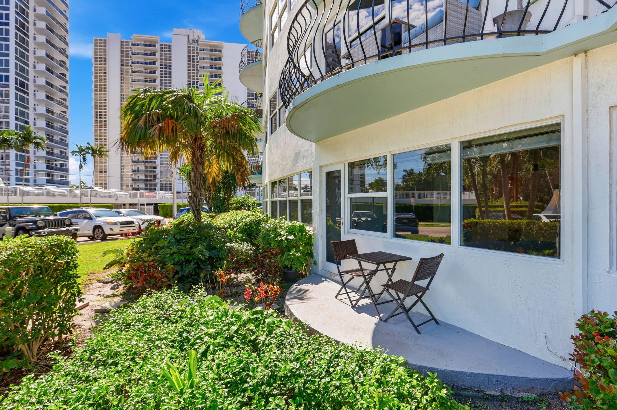 3250 NE 28TH #104, Fort Lauderdale FL 33308
