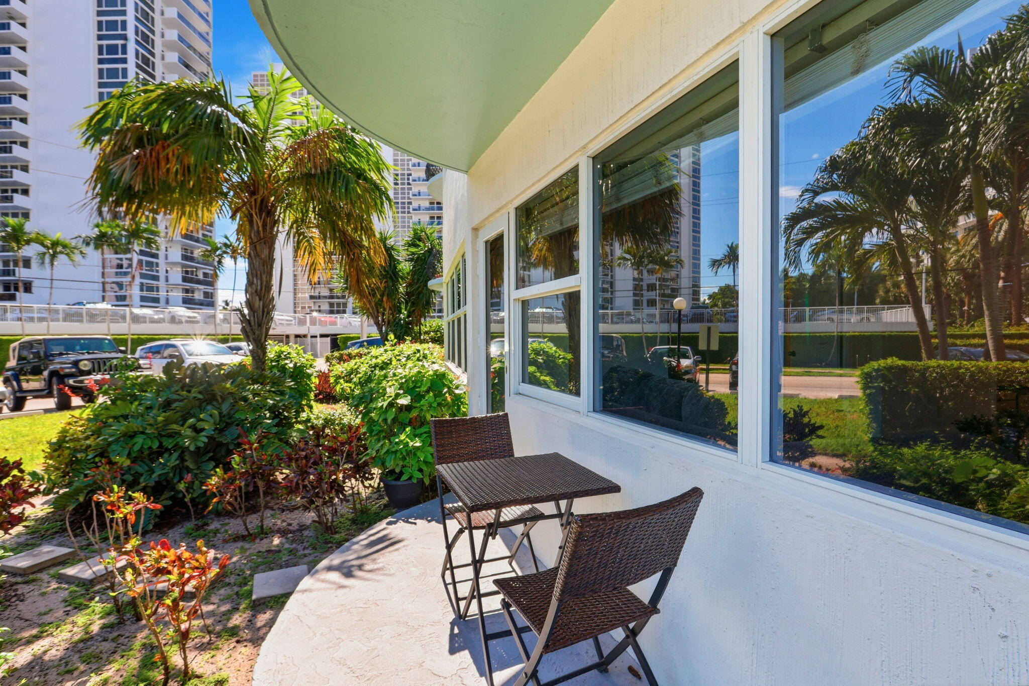 3250 NE 28TH #104, Fort Lauderdale FL 33308