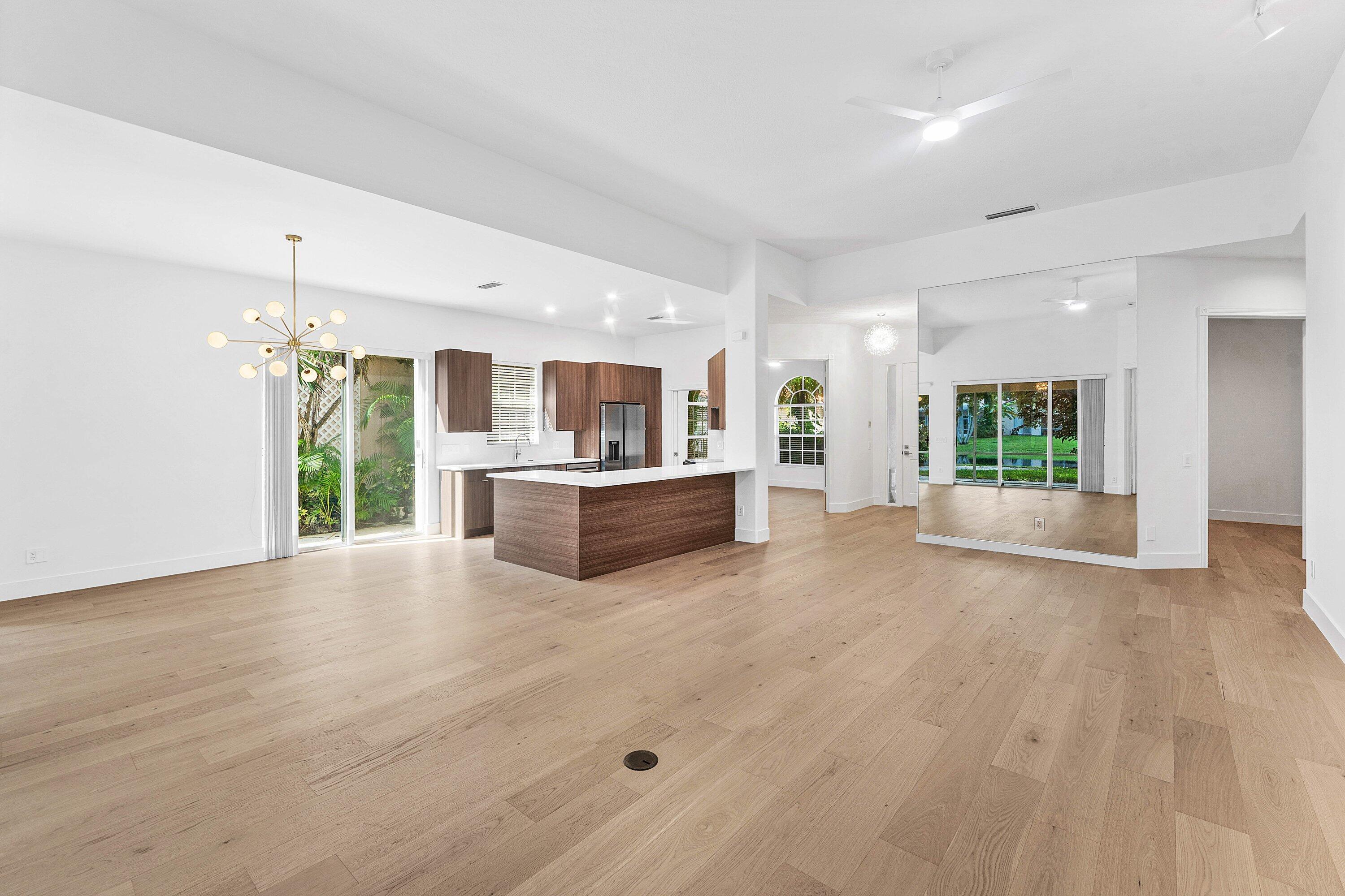 2580 Kittbuck, West Palm Beach FL 33411