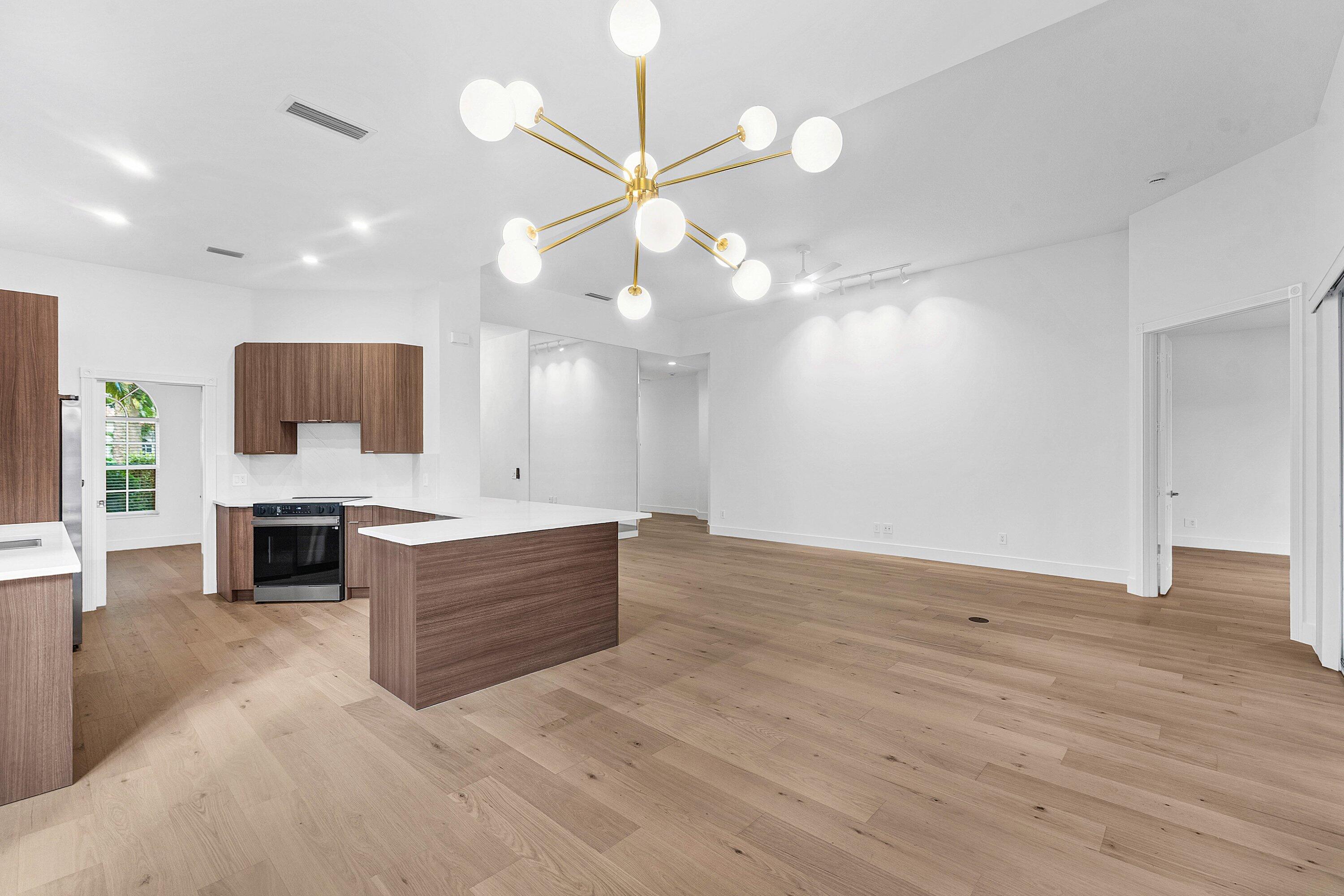 2580 Kittbuck, West Palm Beach FL 33411