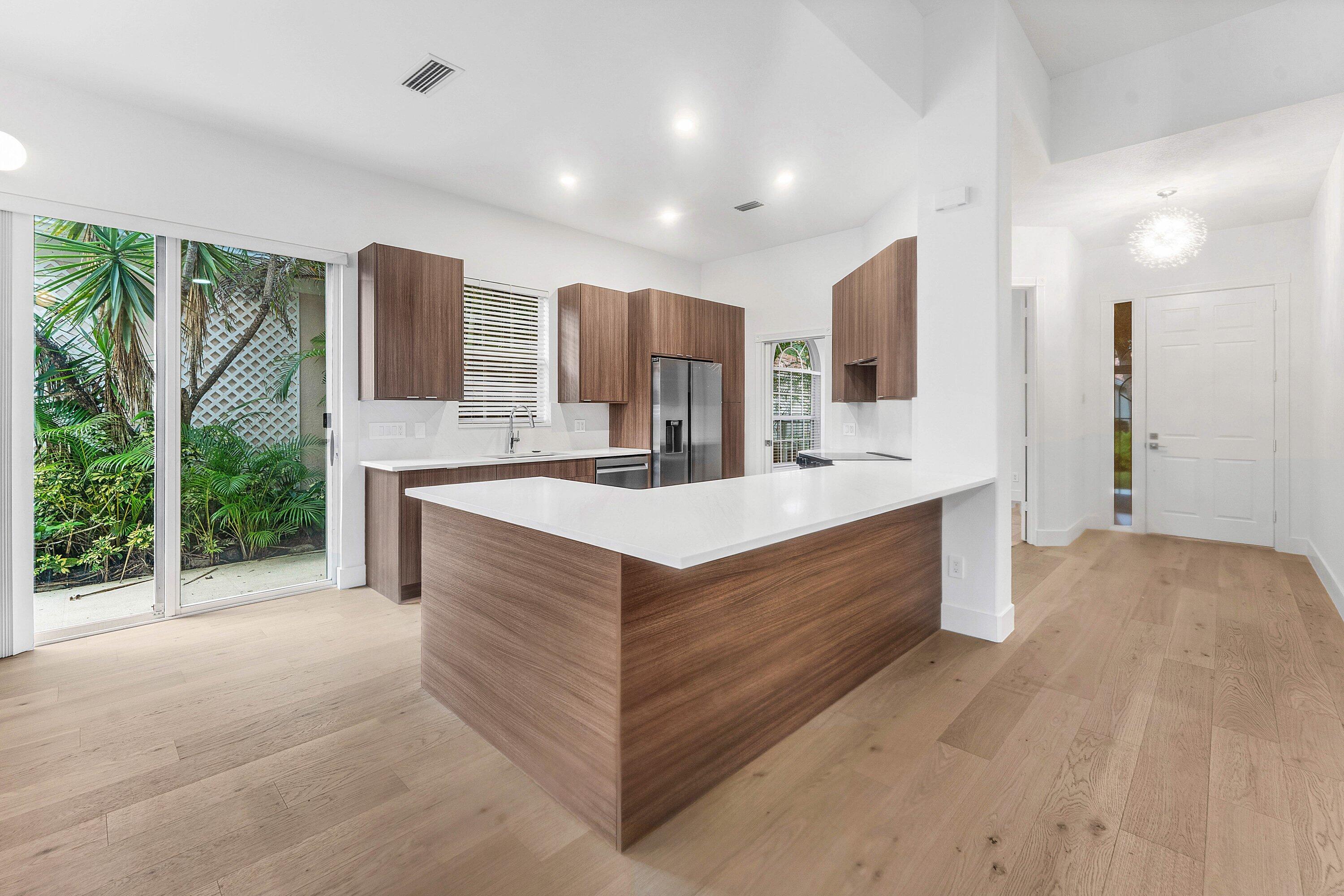 2580 Kittbuck, West Palm Beach FL 33411