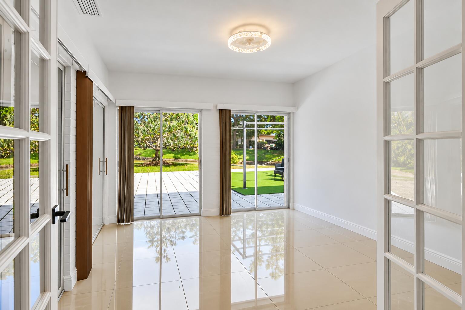 5707 WHITE HICKORY, Tamarac FL 33319