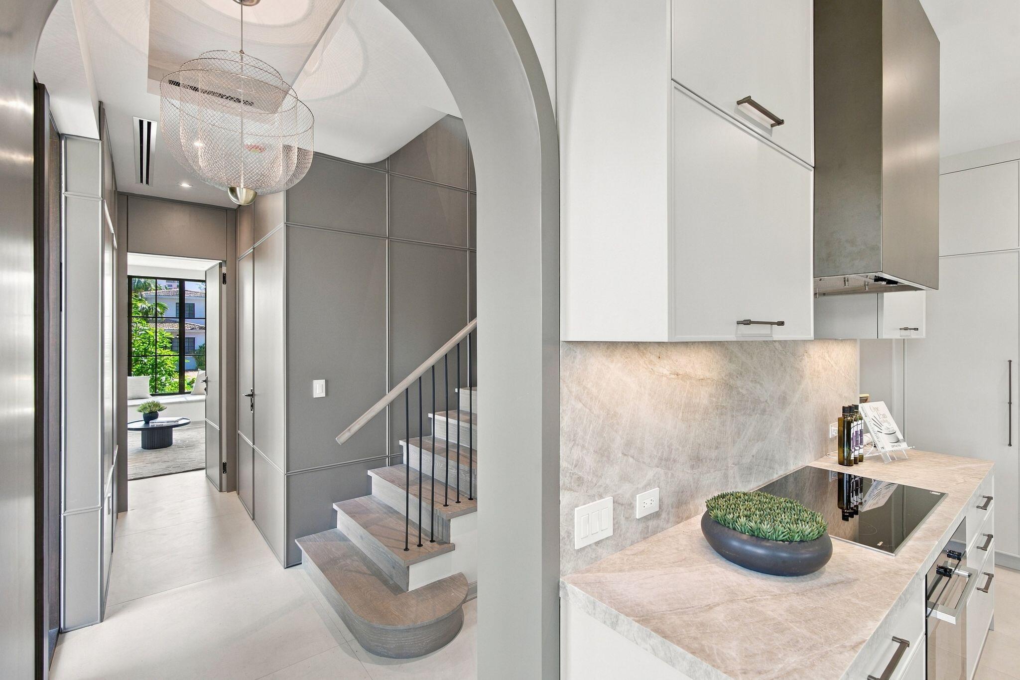 5262 LA GORCE, Miami Beach FL 33140