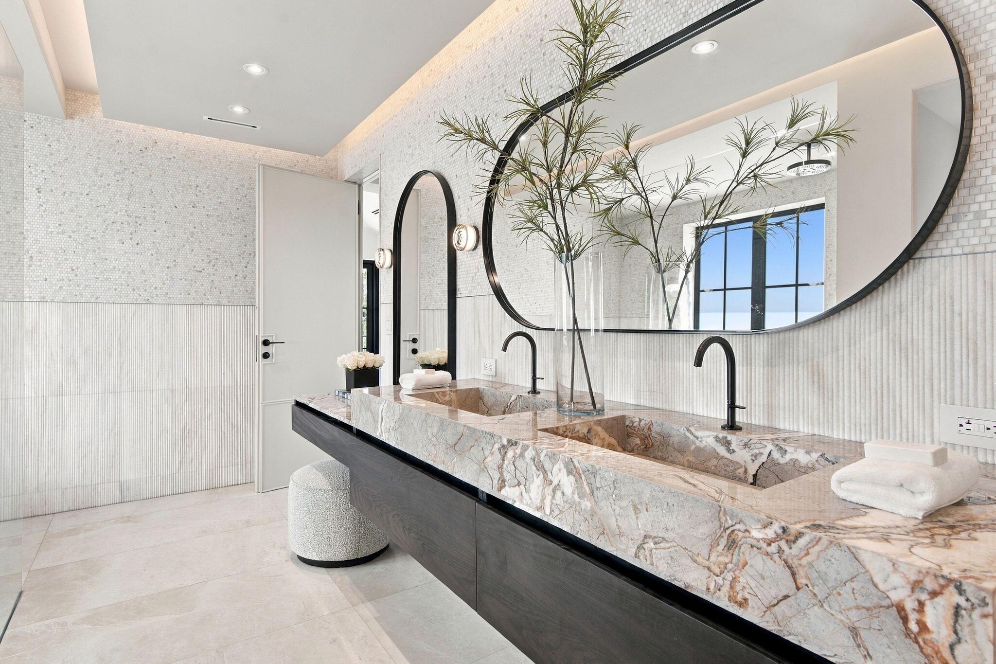 5262 LA GORCE, Miami Beach FL 33140
