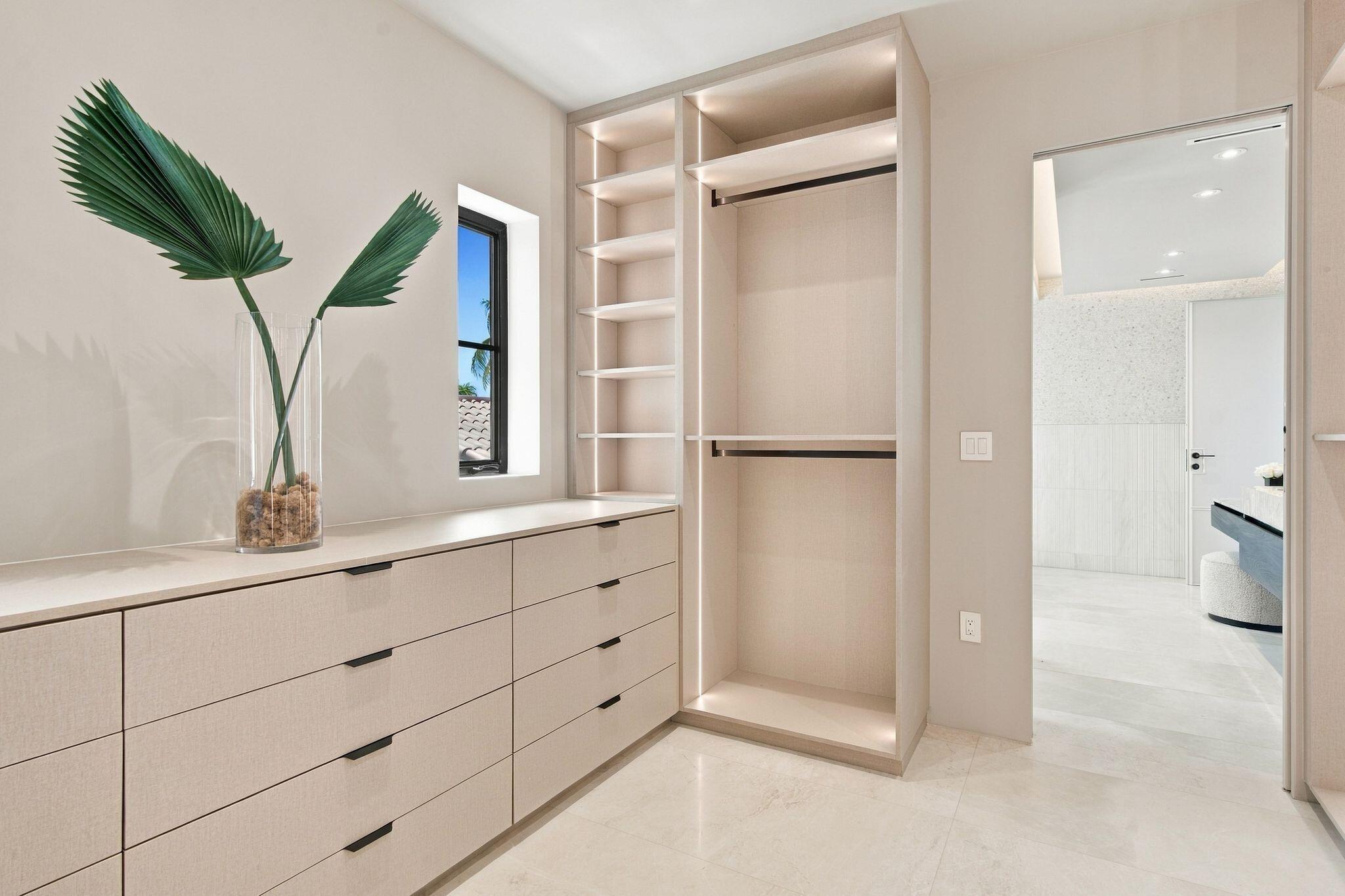 5262 LA GORCE, Miami Beach FL 33140