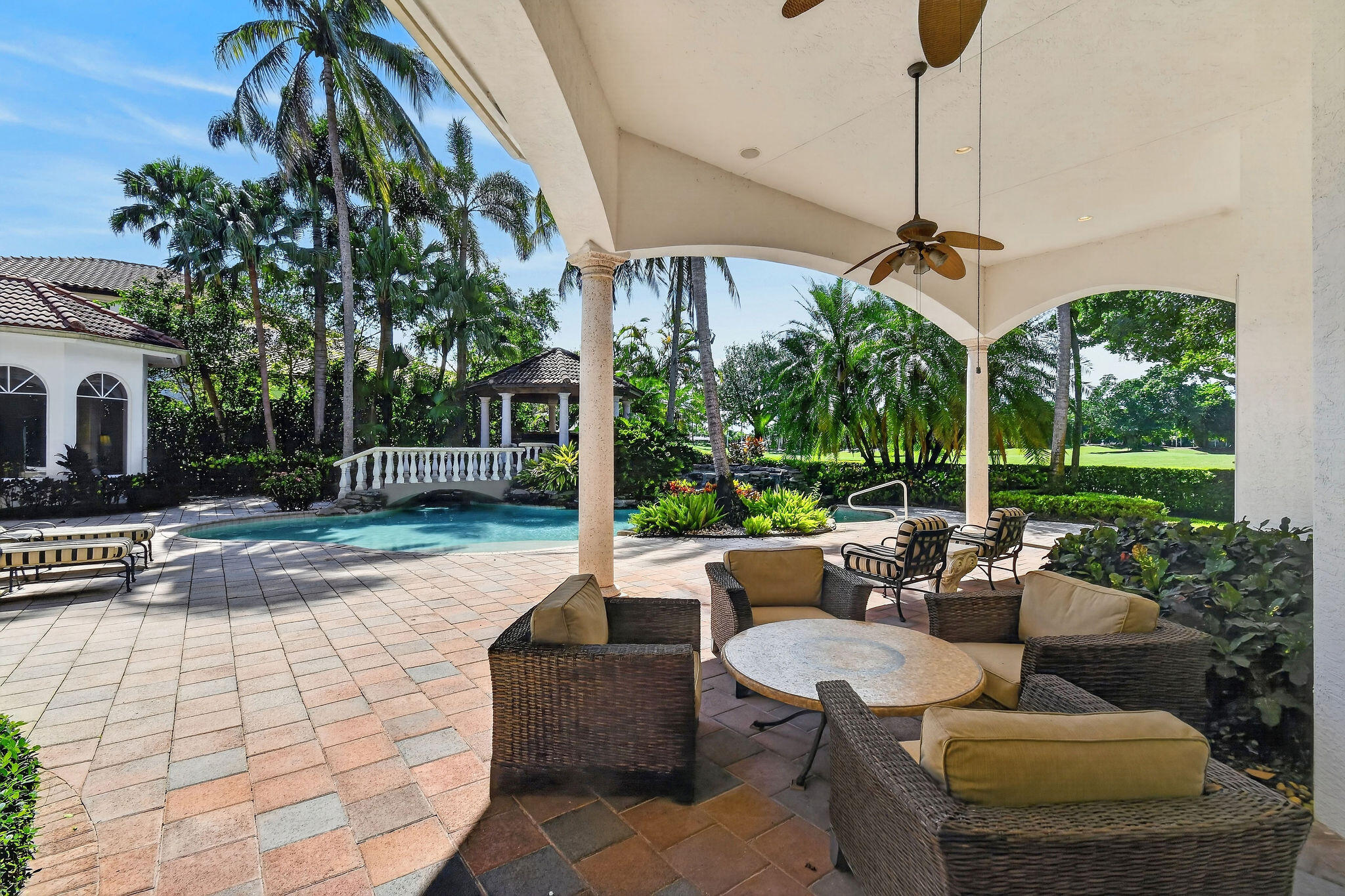 209 Grand Pointe, Palm Beach Gardens FL 33418