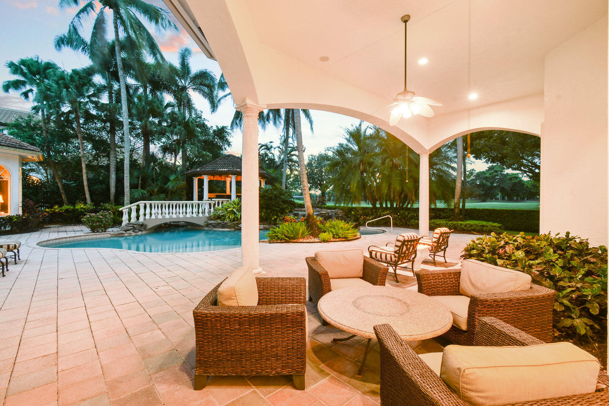 209 Grand Pointe, Palm Beach Gardens FL 33418