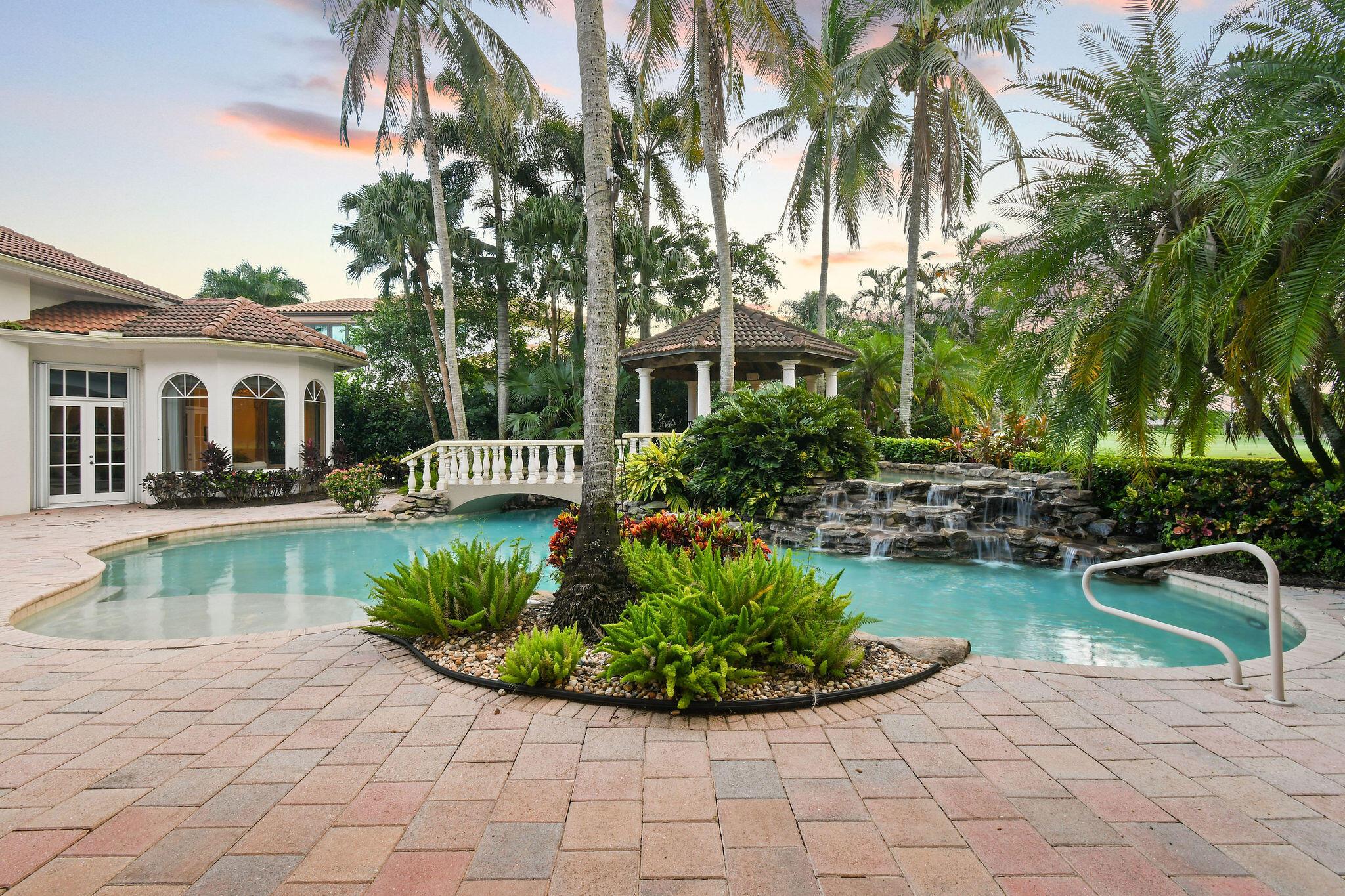 209 Grand Pointe, Palm Beach Gardens FL 33418