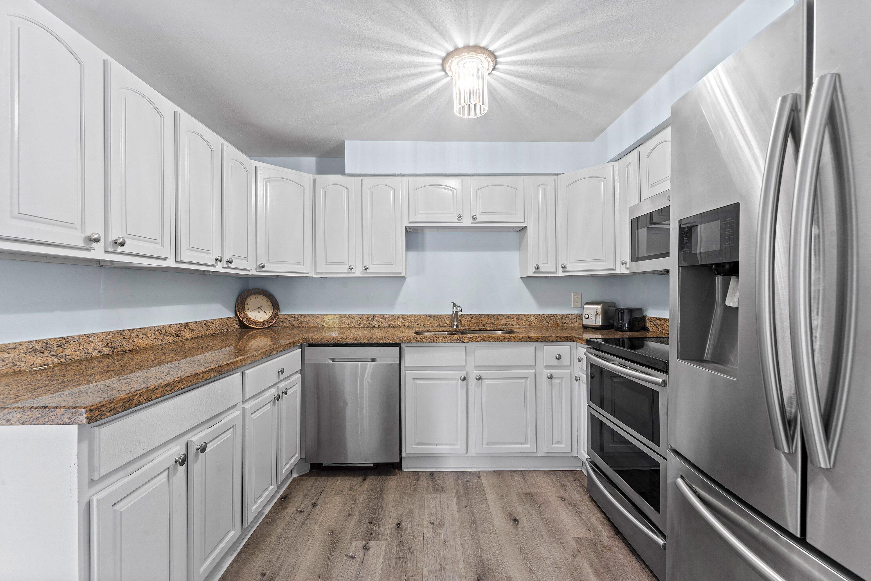 742 Laurel, West Palm Beach FL 33403