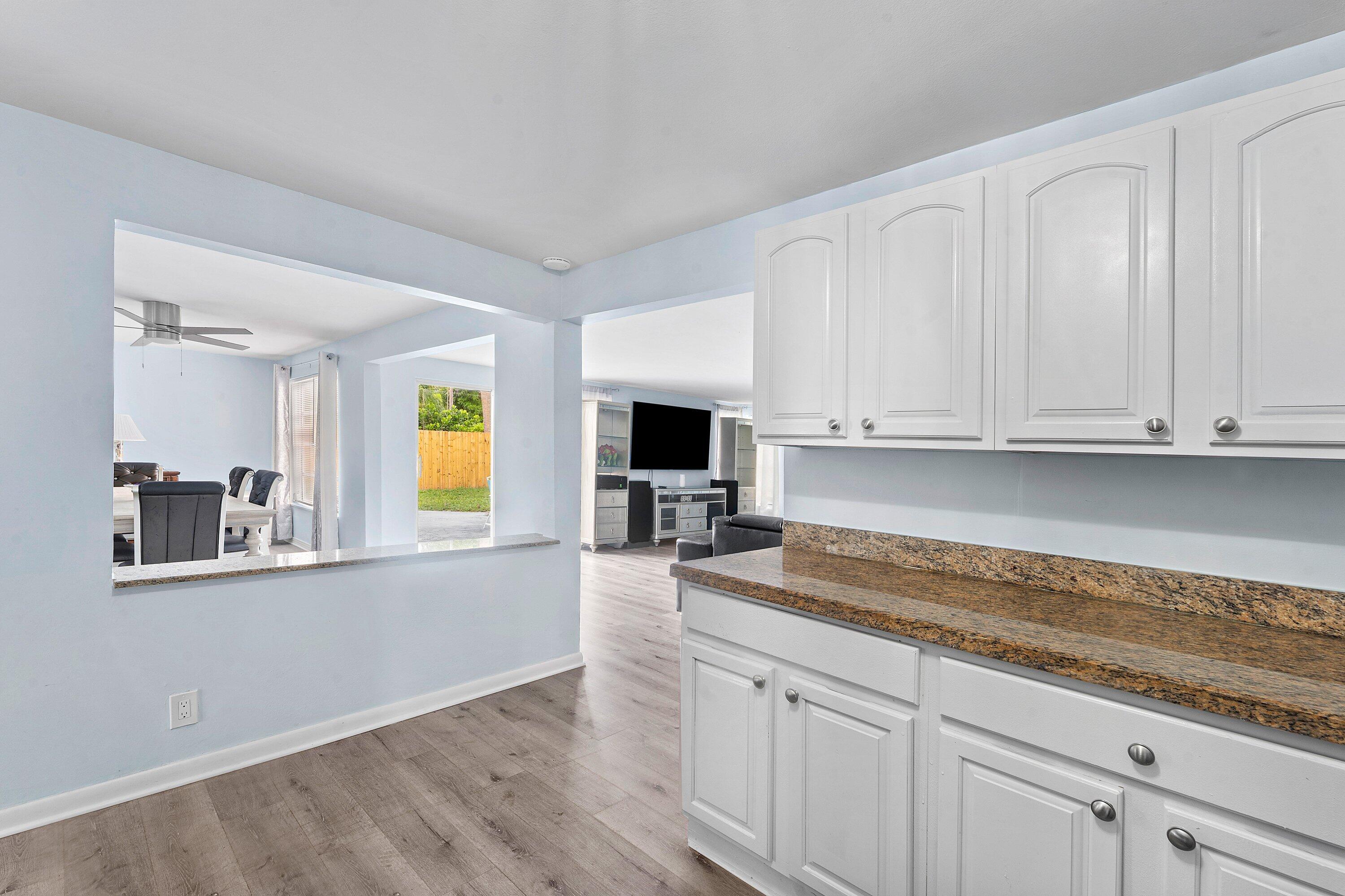 742 Laurel, West Palm Beach FL 33403