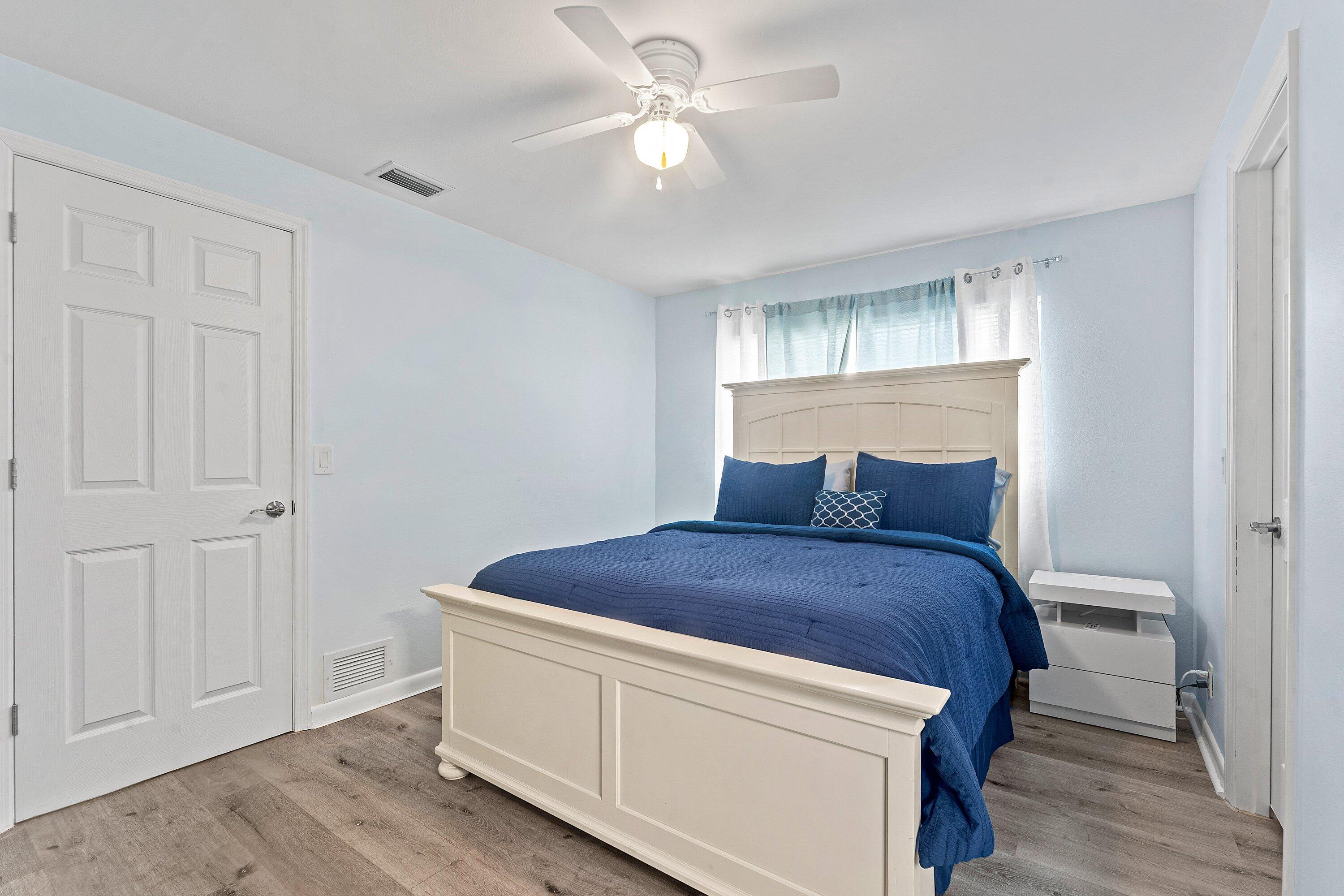 742 Laurel, West Palm Beach FL 33403