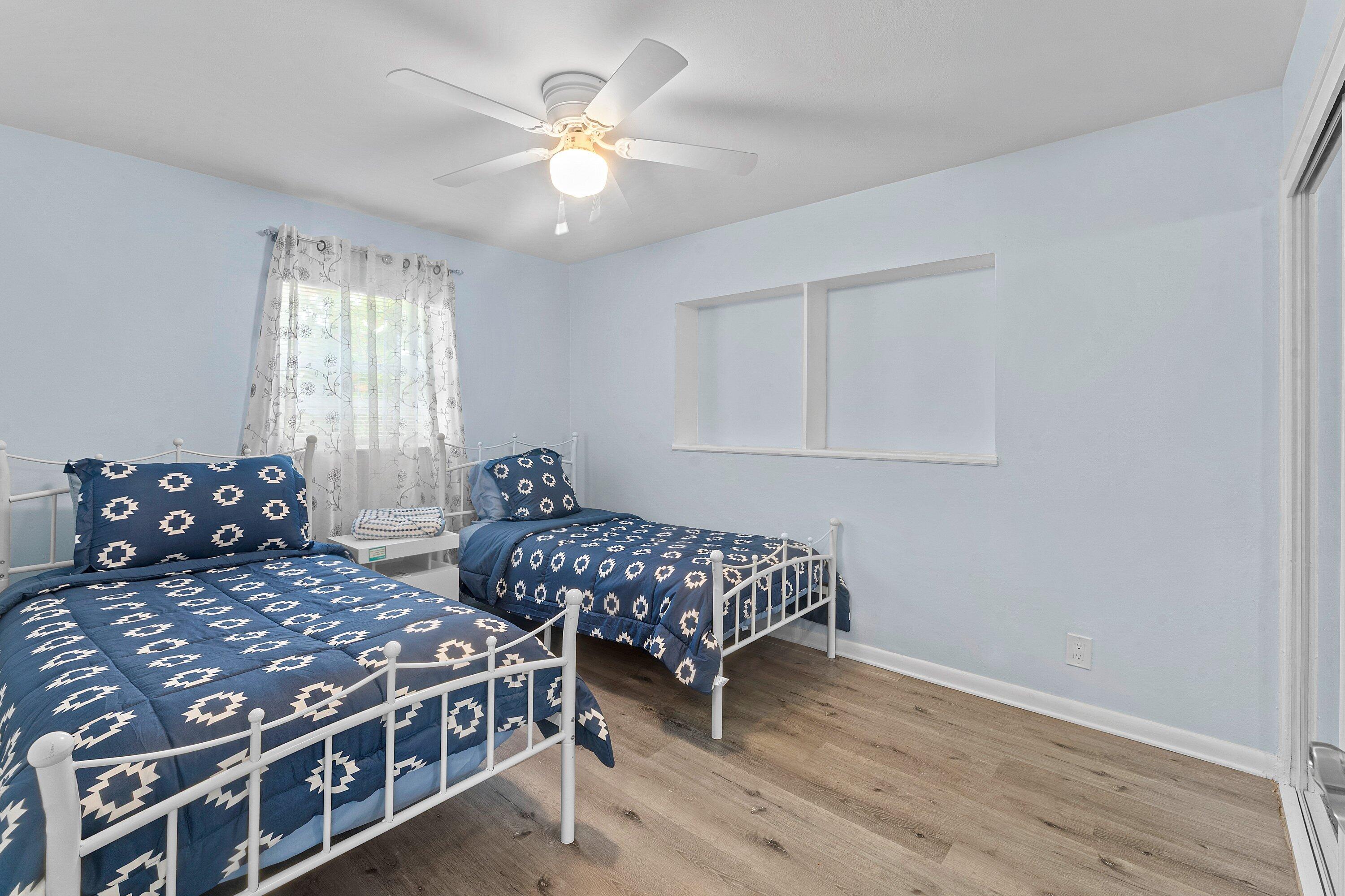742 Laurel, West Palm Beach FL 33403