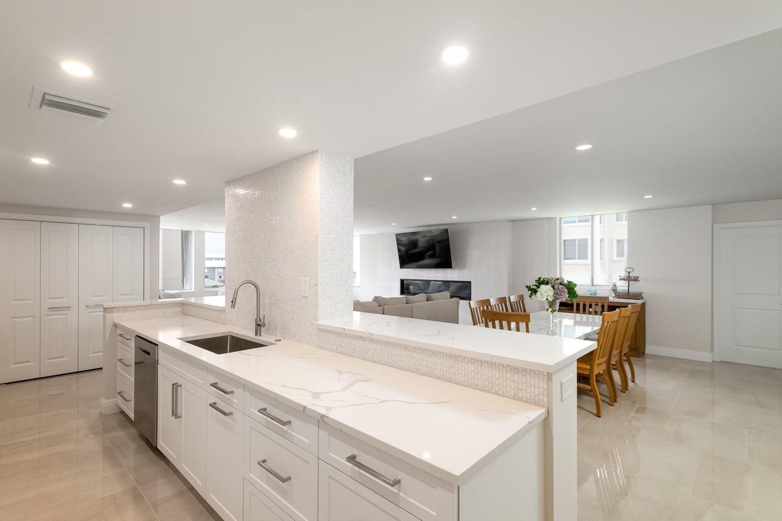 2000 S OCEAN #402, Delray Beach FL 33483
