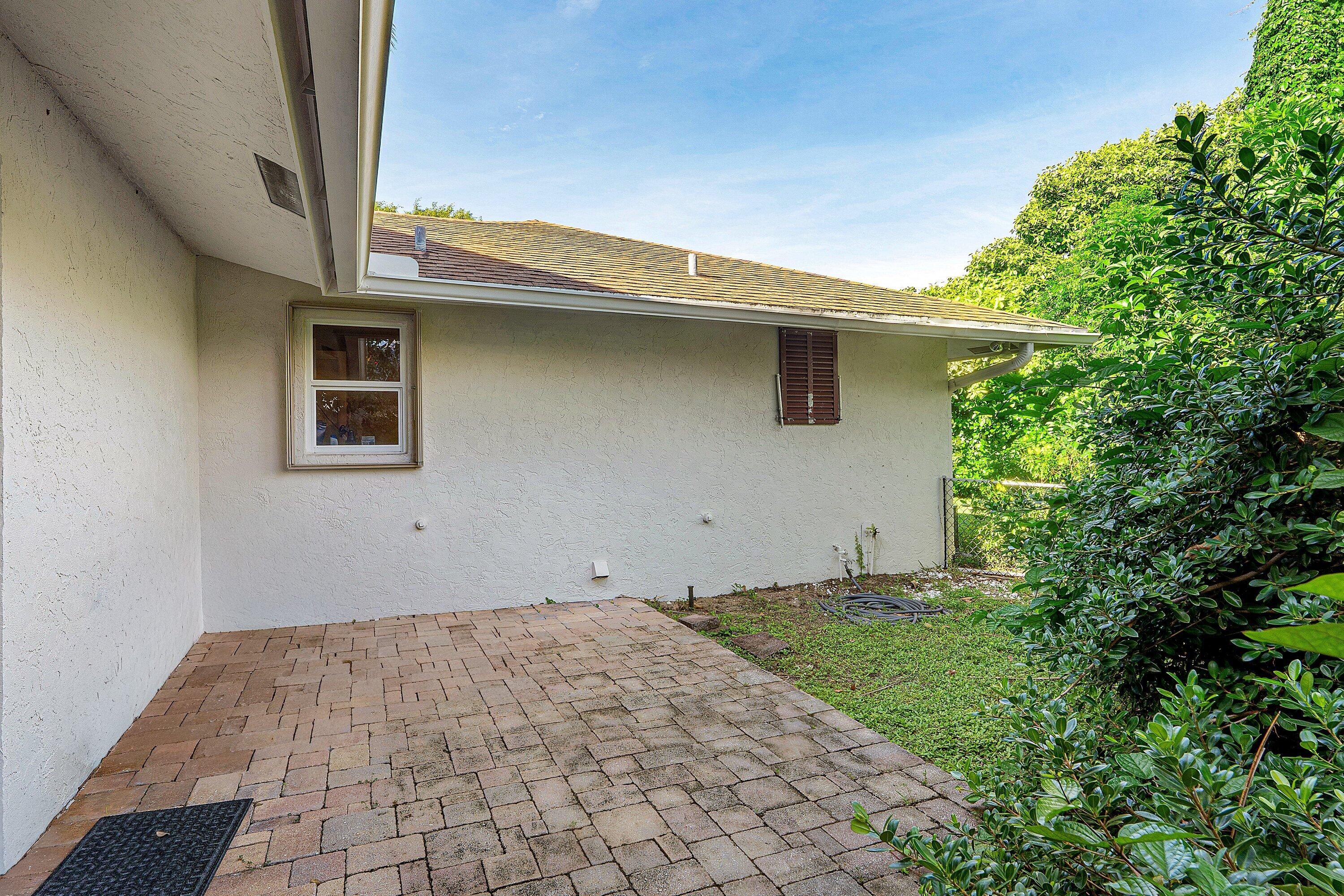491 NEPTUNE, Juno Beach FL 33408