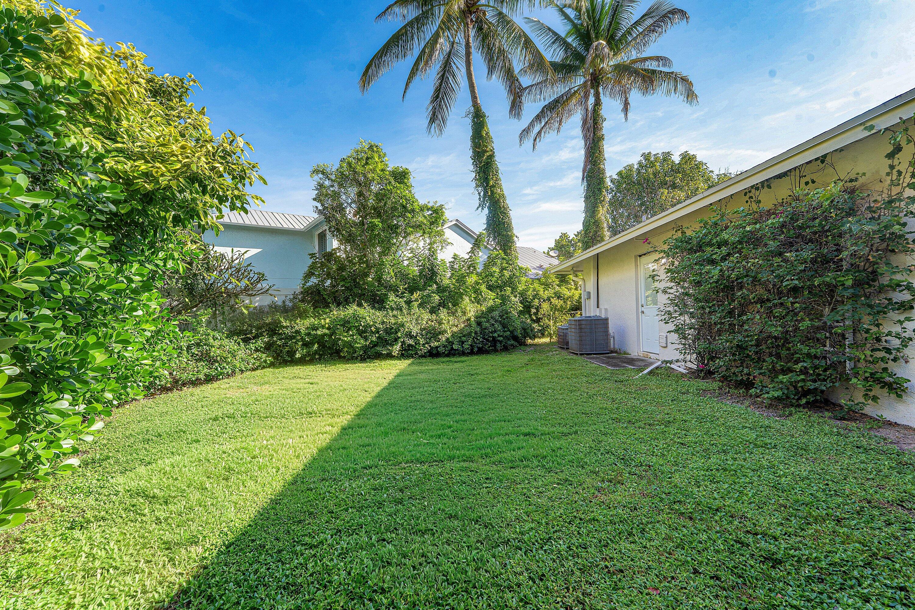 491 NEPTUNE, Juno Beach FL 33408