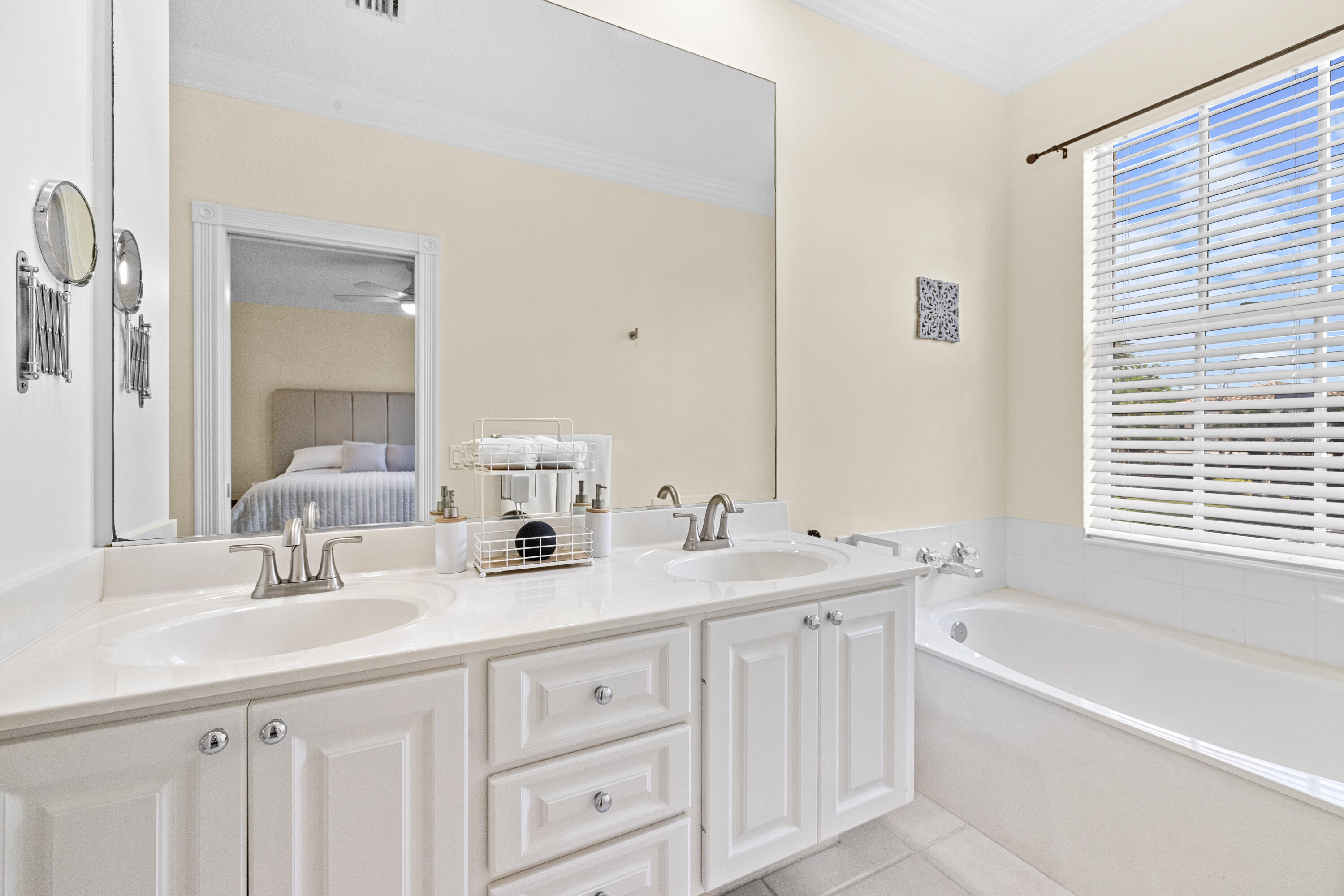 154 SANTA BARBARA, Palm Beach Gardens FL 33410