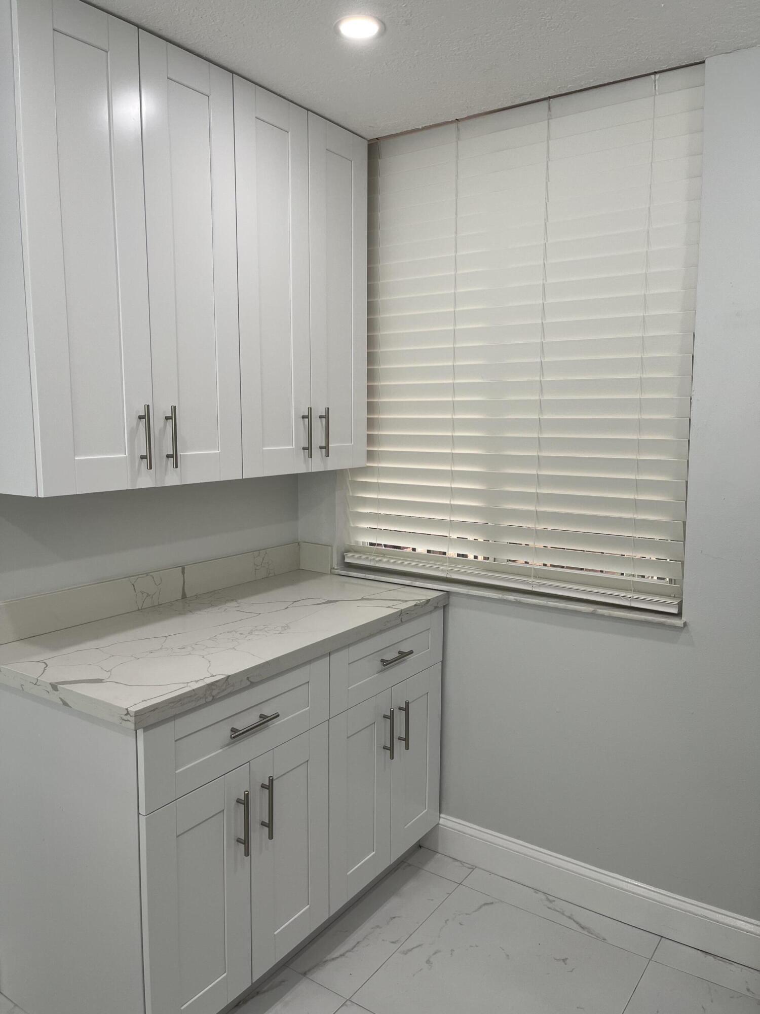 2830 SOMERSET #211N, Lauderdale Lakes FL 33311