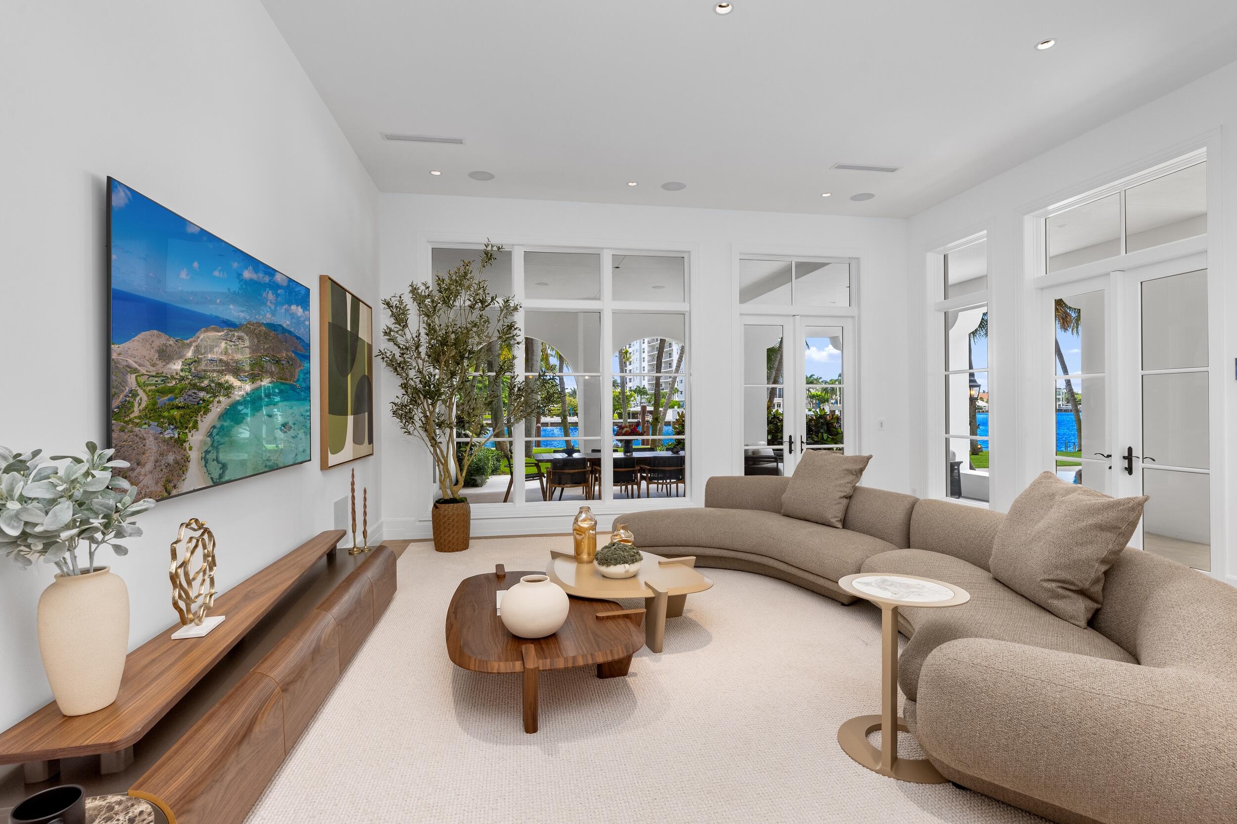 706 SE 2nd, Delray Beach FL 33483