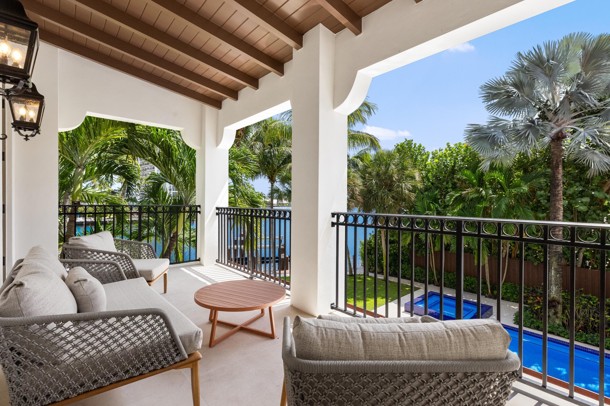 706 SE 2nd, Delray Beach FL 33483