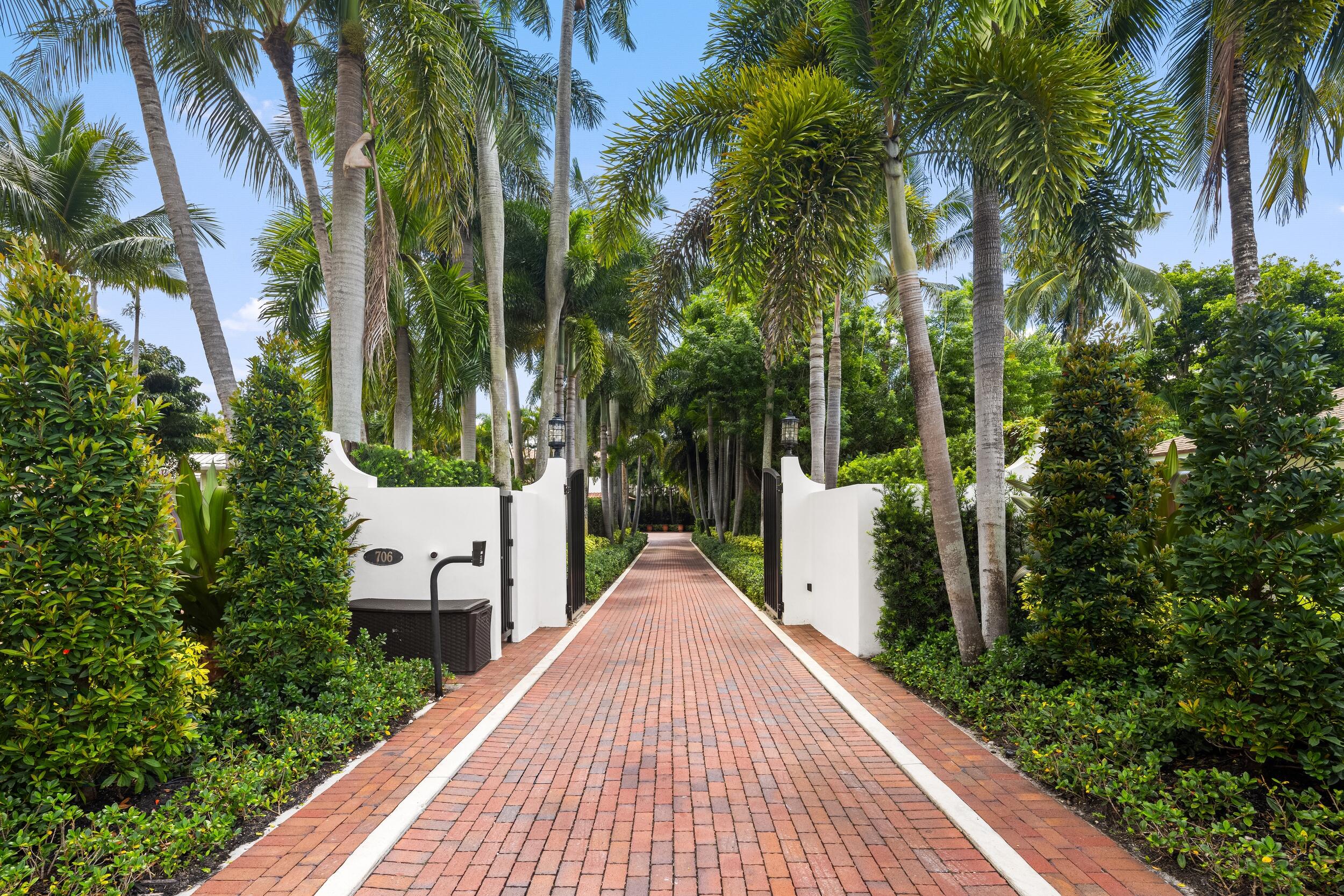 706 SE 2nd, Delray Beach FL 33483