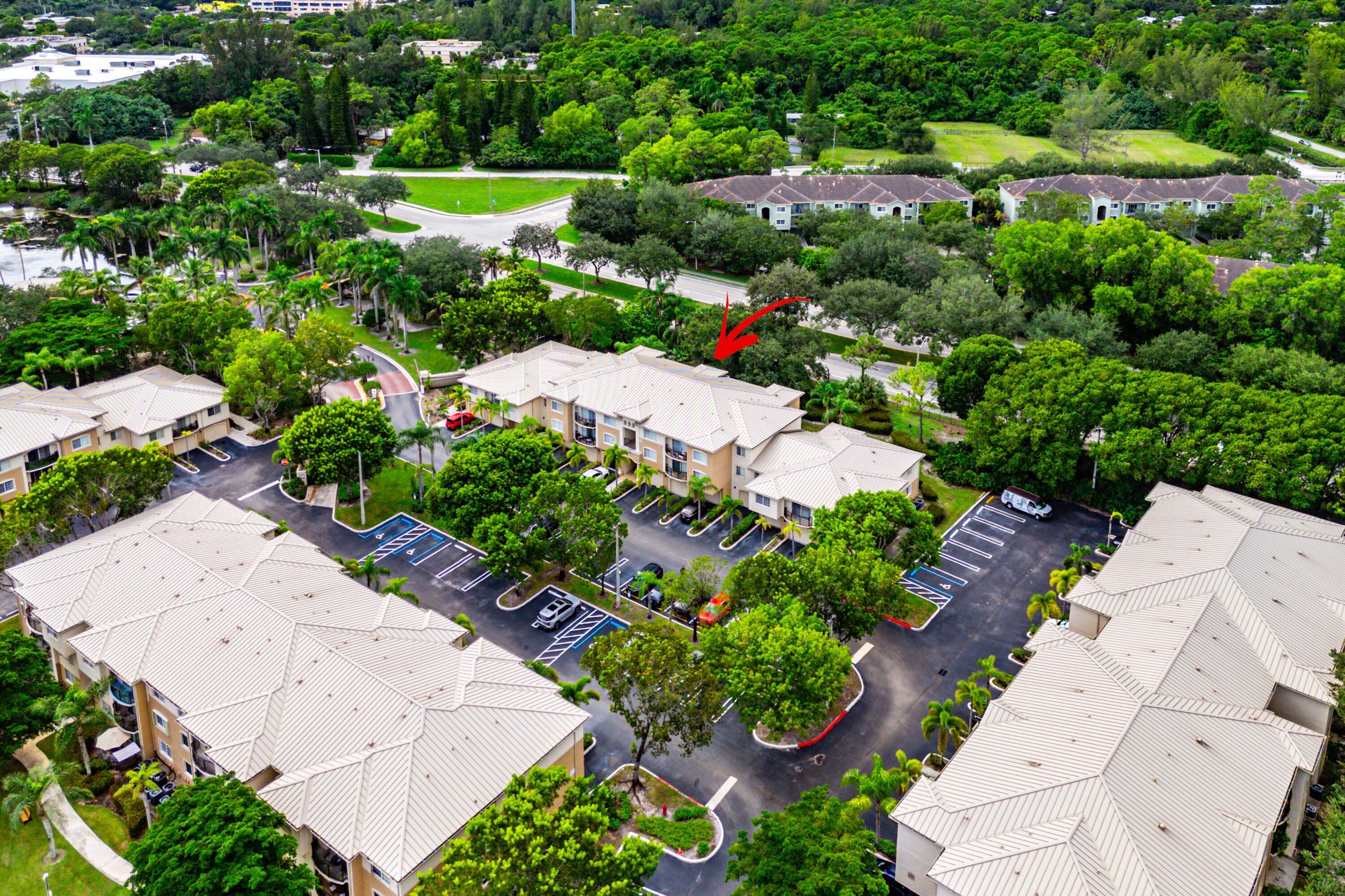 200 Crestwood #211, Royal Palm Beach FL 33411