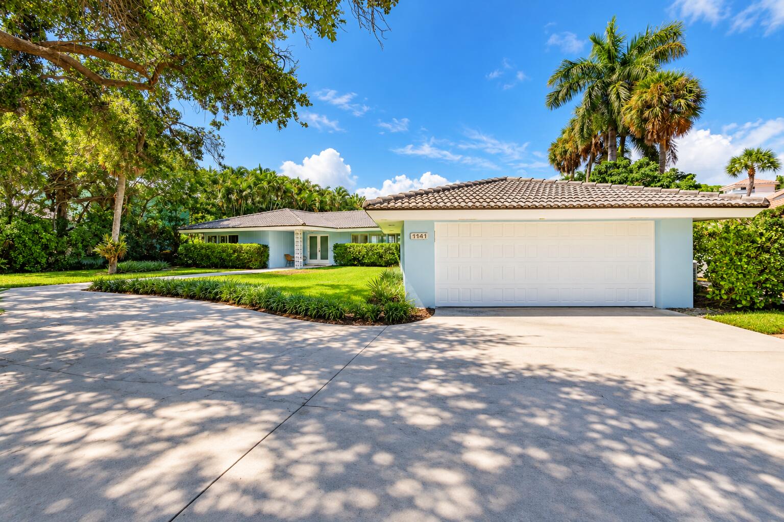 1141 BANYAN, Boca Raton FL 33432