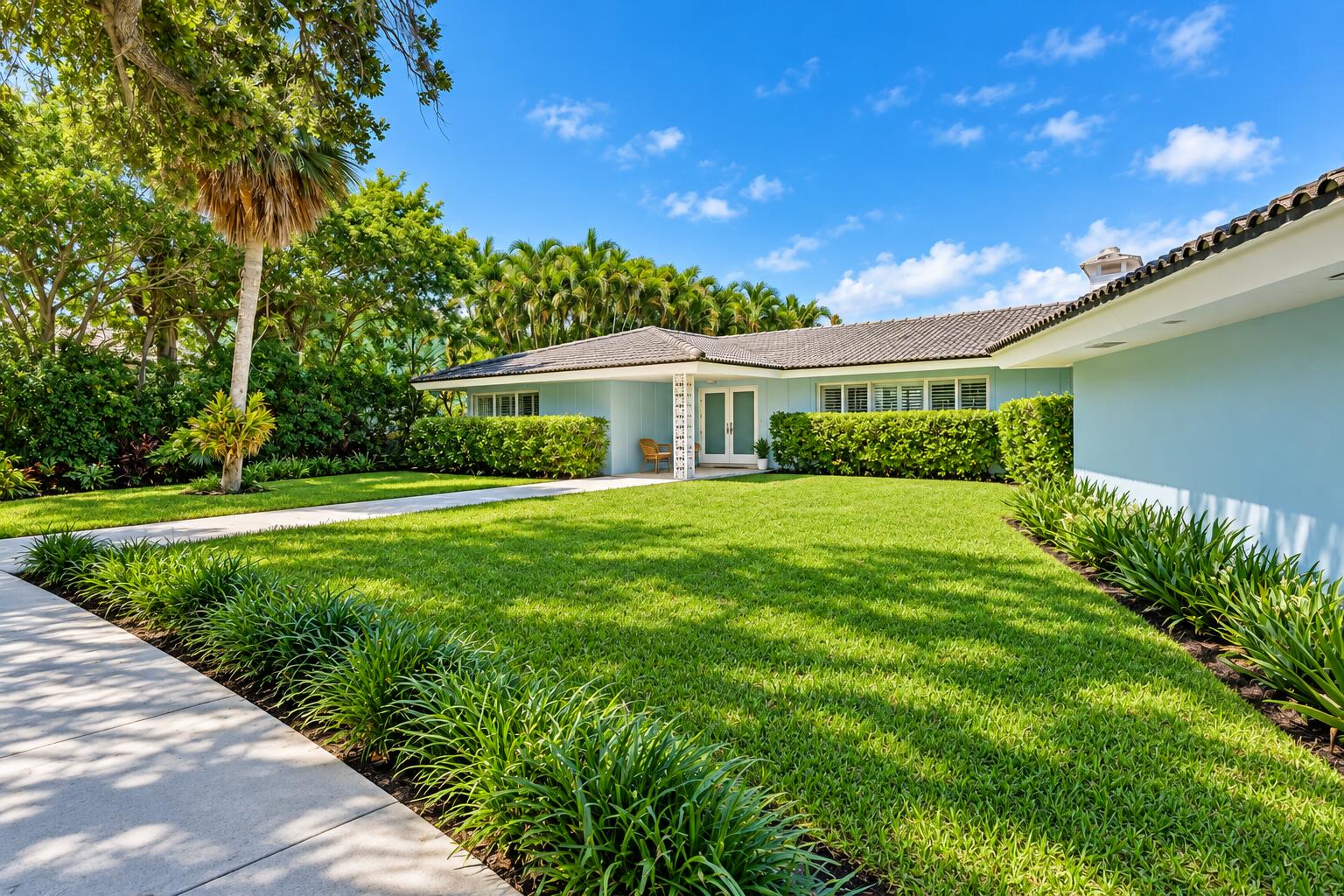 1141 BANYAN, Boca Raton FL 33432