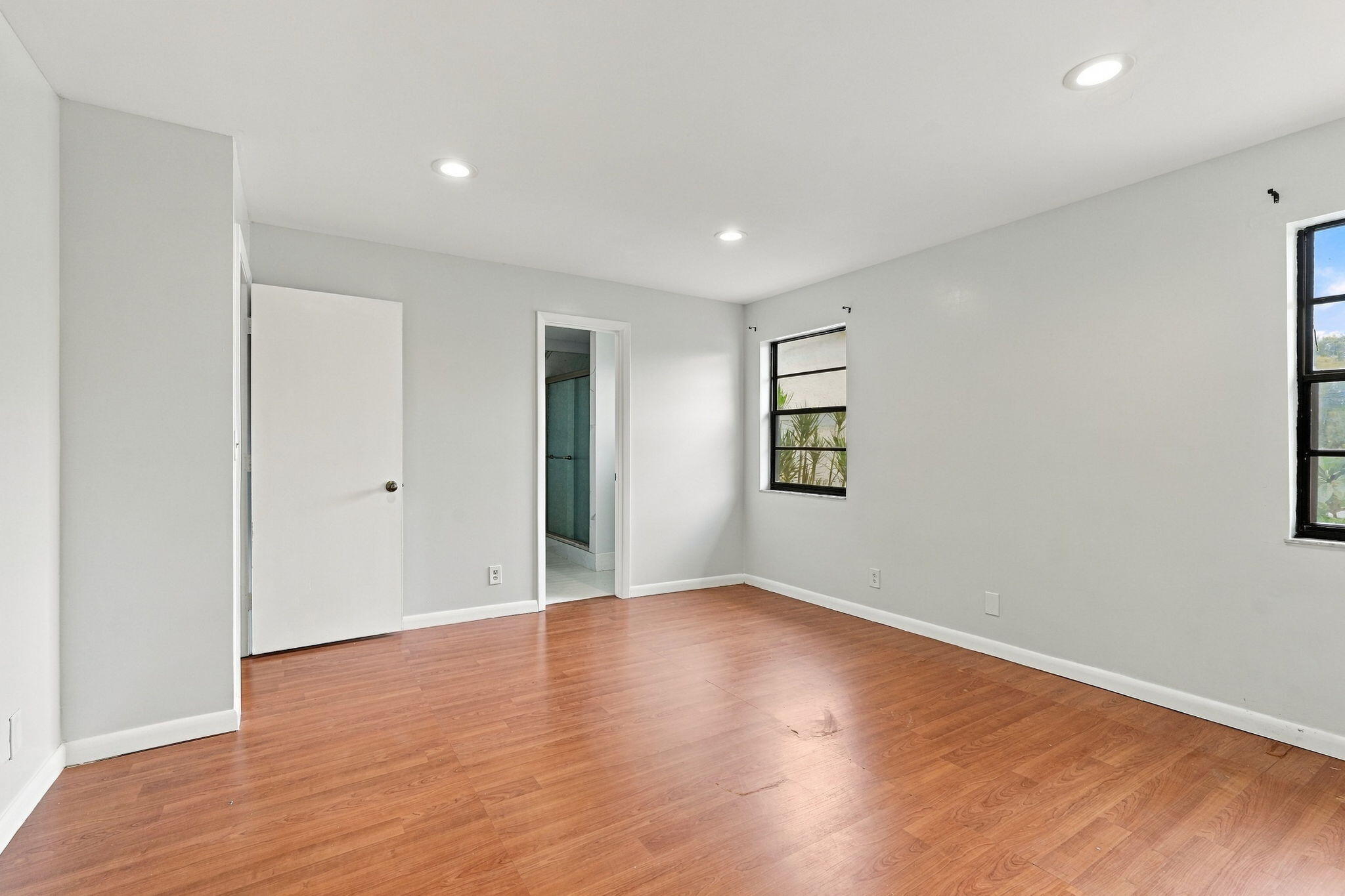 6180 PINE TREE #B, Tamarac FL 33319