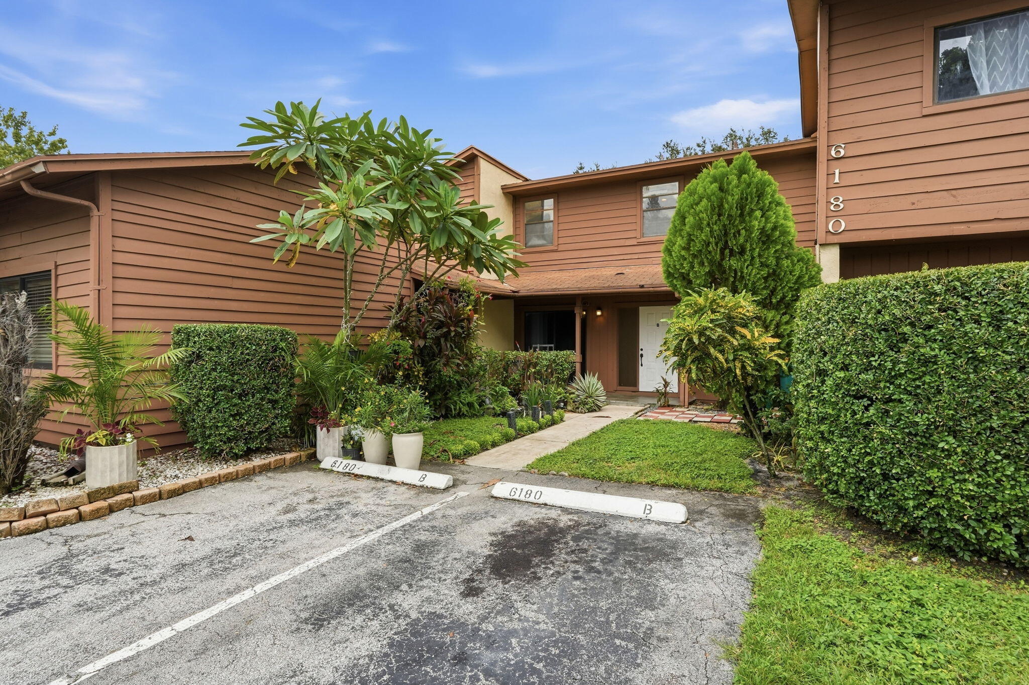 6180 PINE TREE #B, Tamarac FL 33319