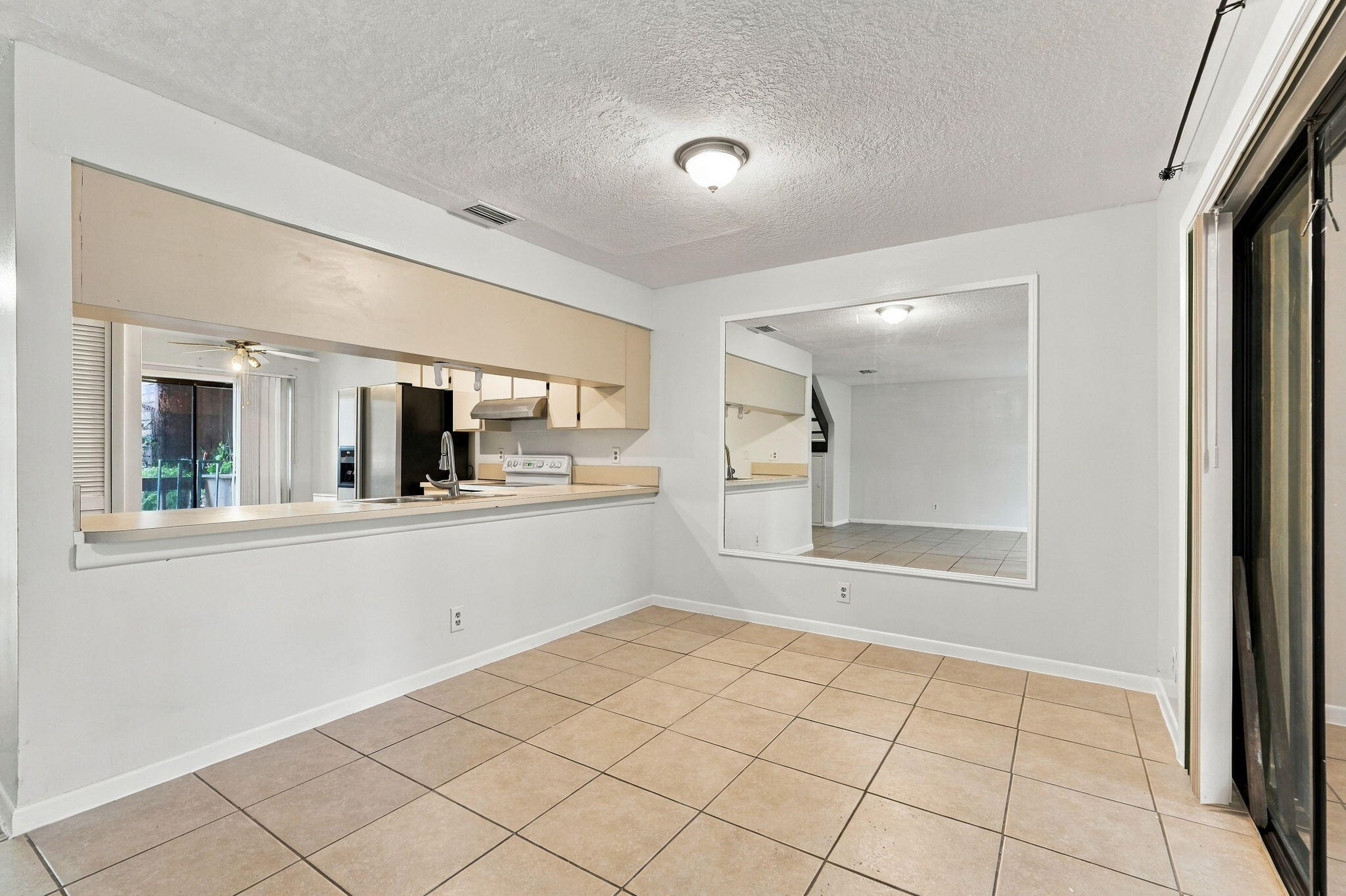 6180 PINE TREE #B, Tamarac FL 33319