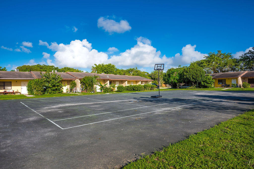 4953 Freedom #302, Lake Worth FL 33462