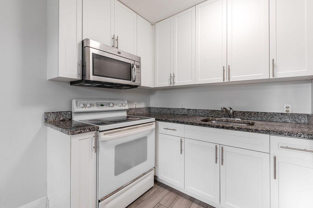 4953 Freedom #302, Lake Worth FL 33462