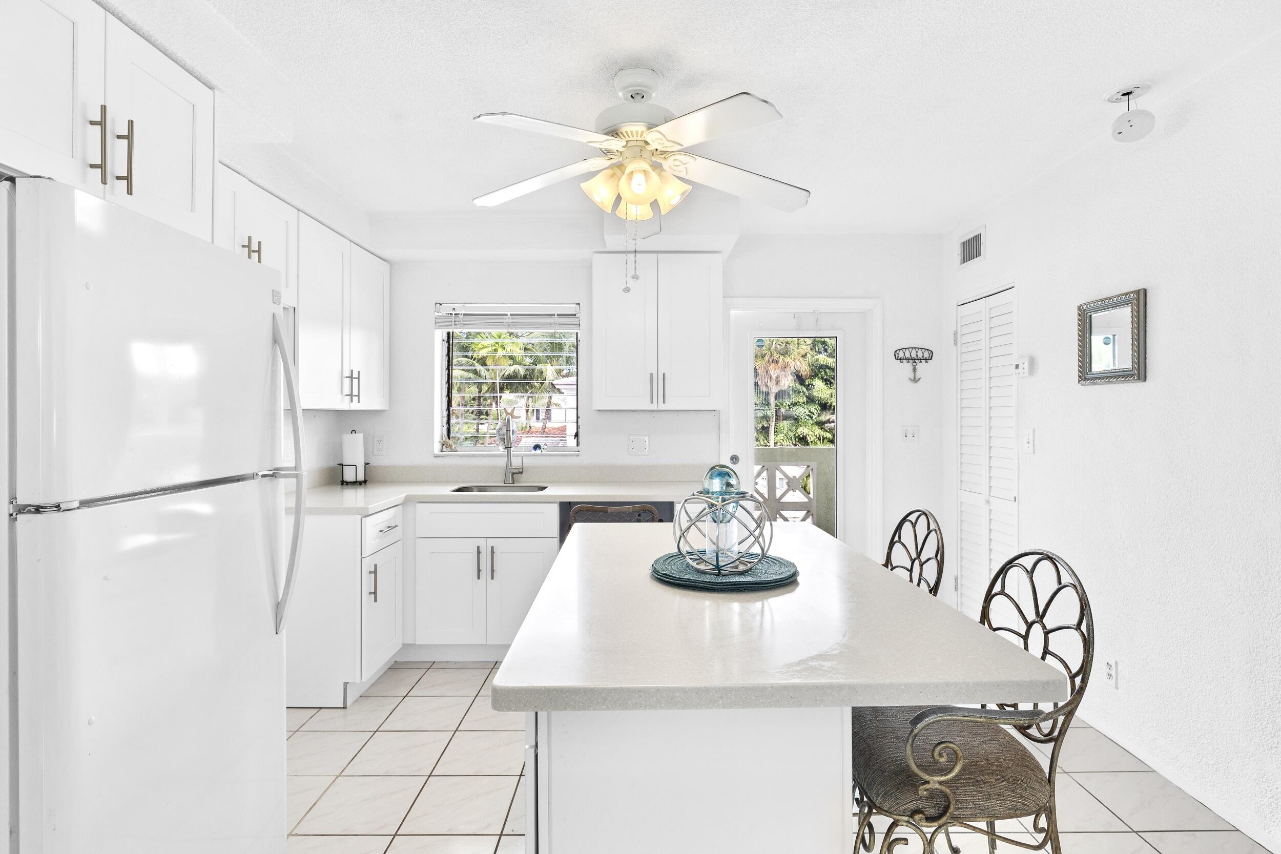 1000 SE 4th #206, Fort Lauderdale FL 33301