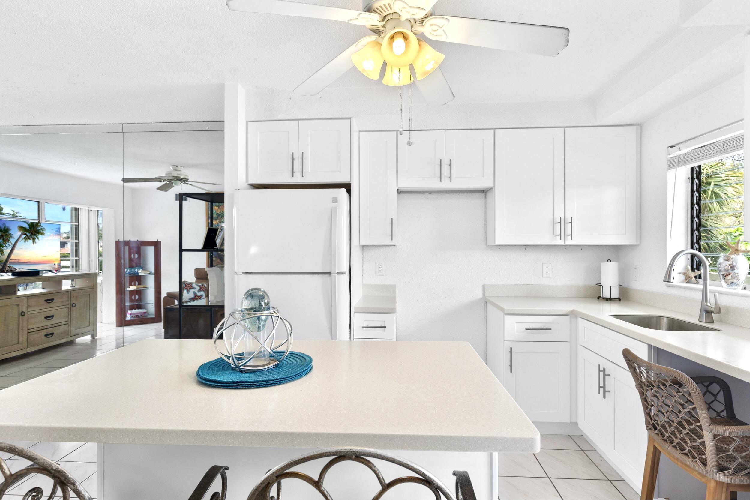 1000 SE 4th #206, Fort Lauderdale FL 33301