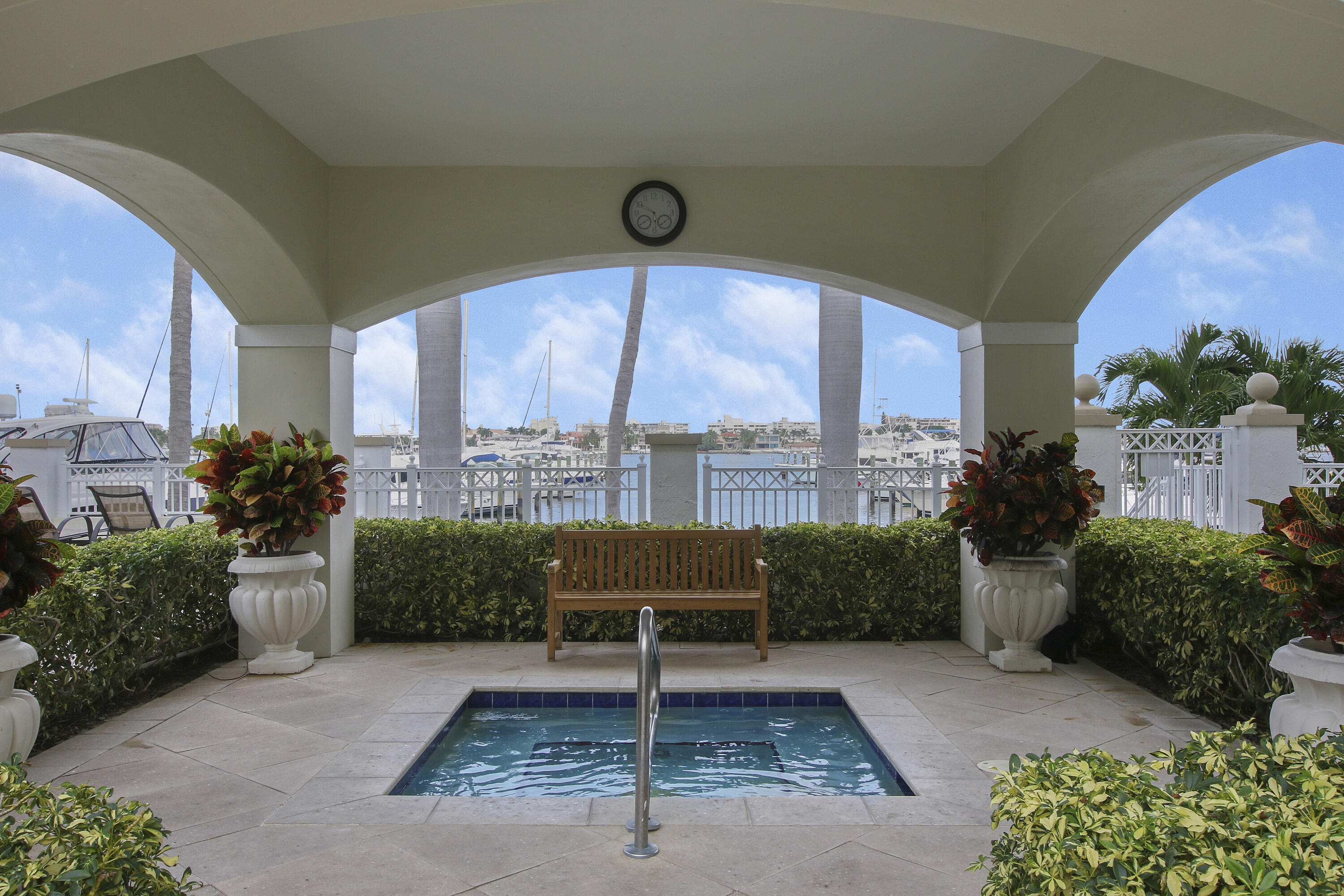 806 E Windward #410, Lantana FL 33462